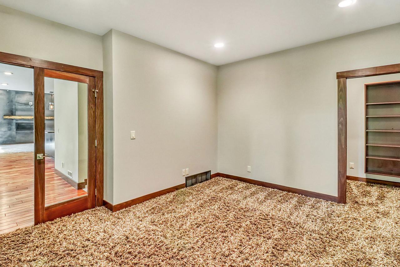405 20th Avenue E, West Fargo ND 58078 - Photo 43 of 108