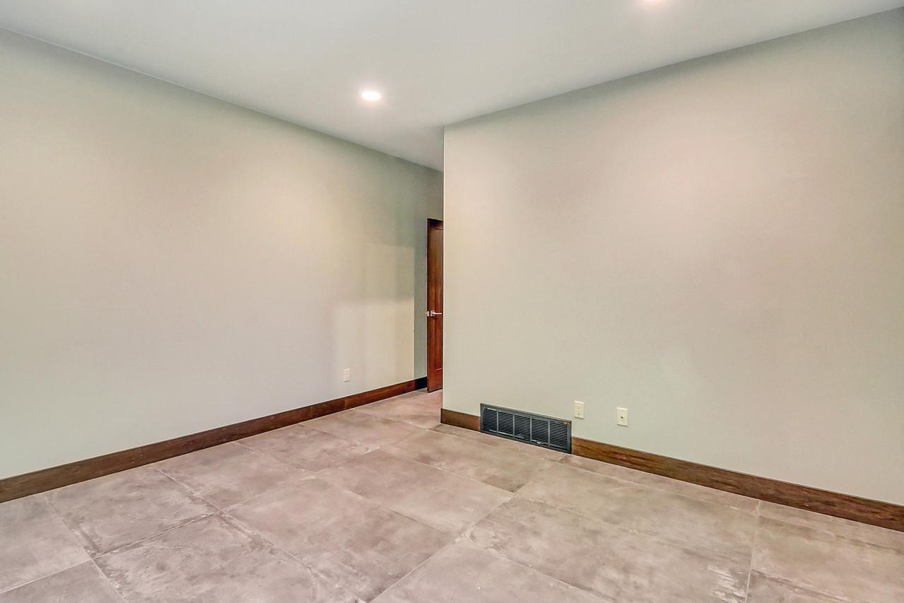 405 20th Avenue E, West Fargo ND 58078 - Photo 62 of 108
