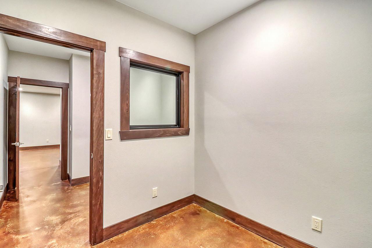 405 20th Avenue E, West Fargo ND 58078 - Photo 86 of 108