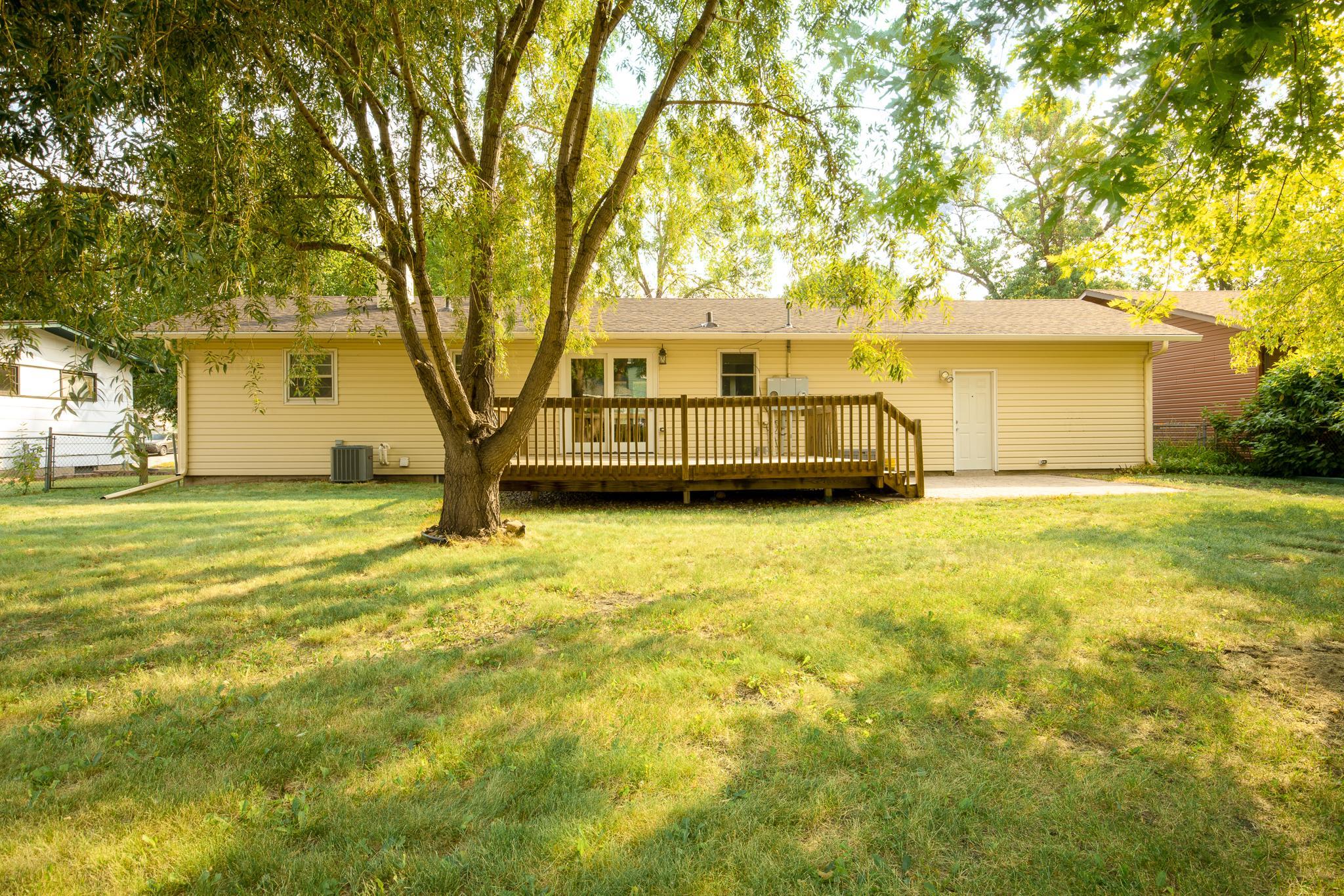 505 Maple Lane S, Moorhead MN 56560 - Photo 3 of 29