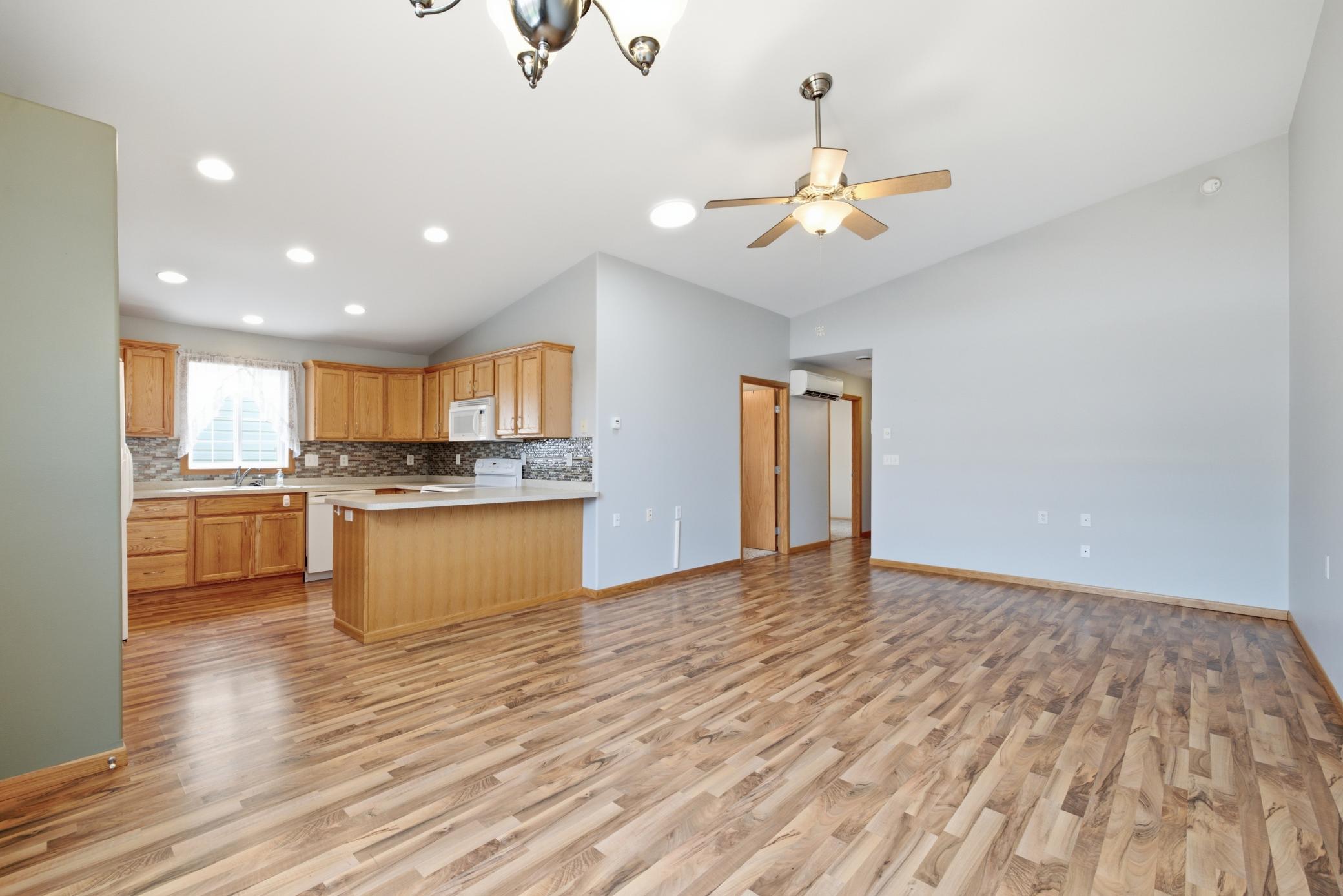 600 6th Street E, Unit 3, West Fargo ND 58078 - Photo 7 of 34
