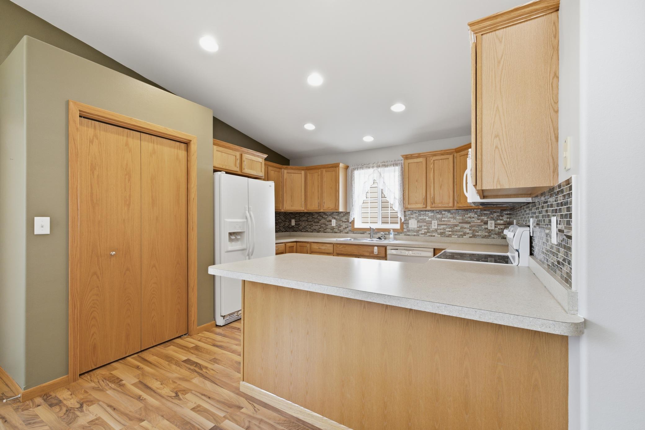 600 6th Street E, Unit 3, West Fargo ND 58078 - Photo 10 of 34