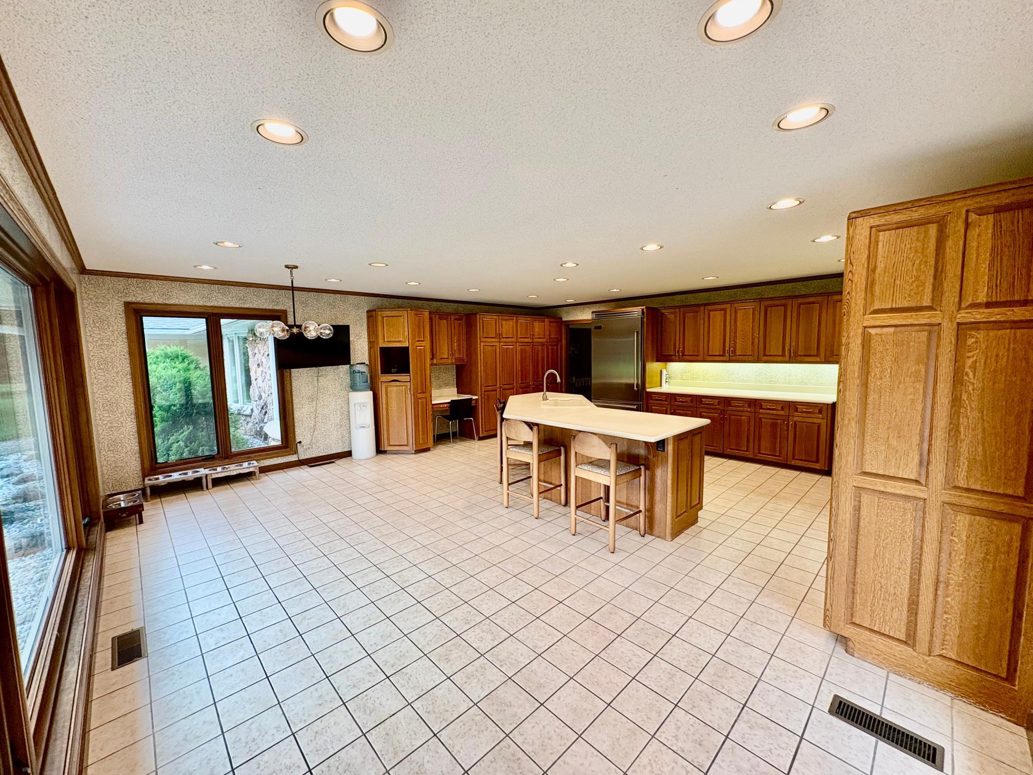 1976 single family home for sale at 59366 330th Street in Warroad, MN — 5 bed, 5 bath (photo 22 of 75)