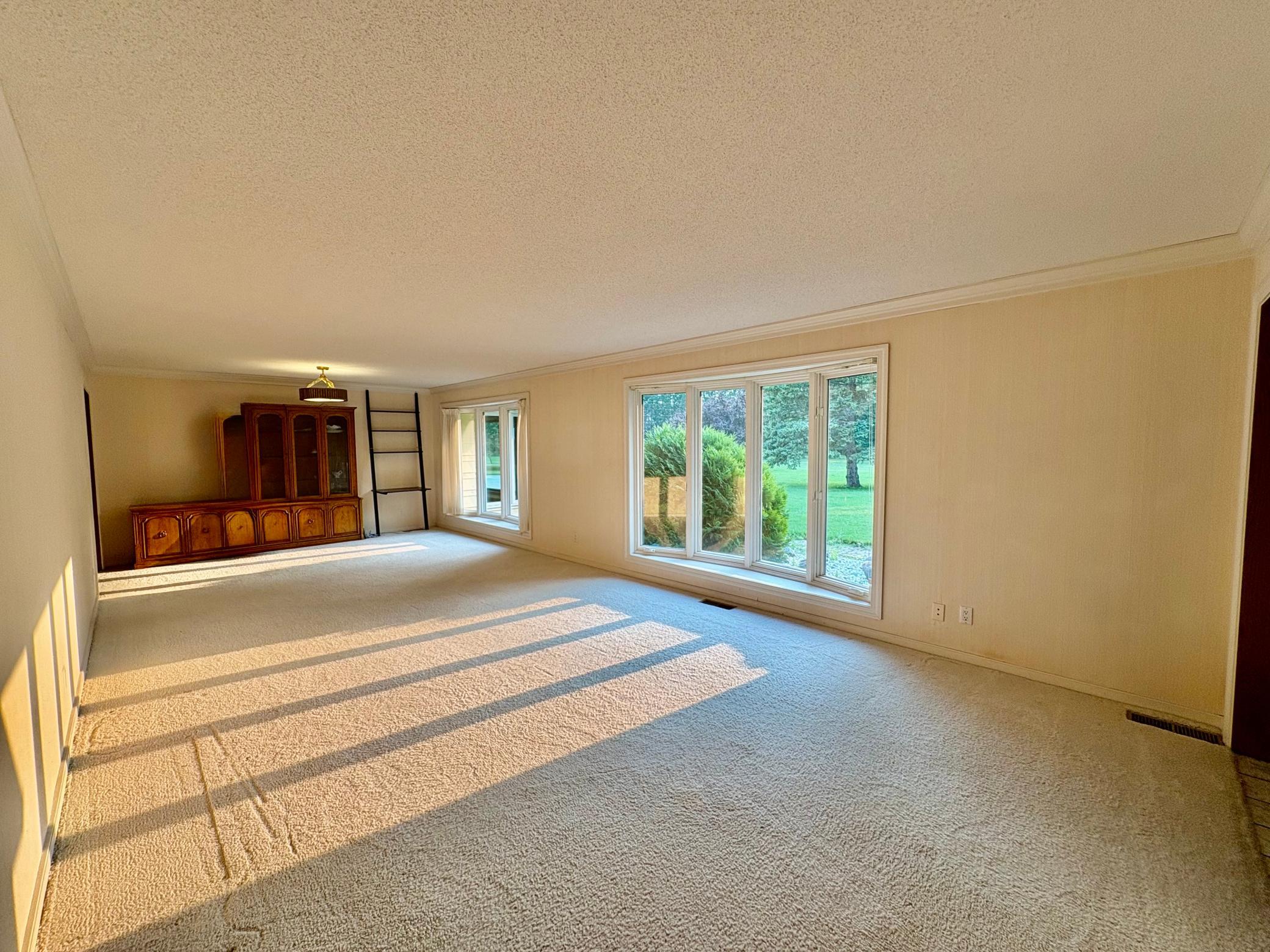1976 single family home for sale at 59366 330th Street in Warroad, MN — 5 bed, 5 bath (photo 36 of 75)