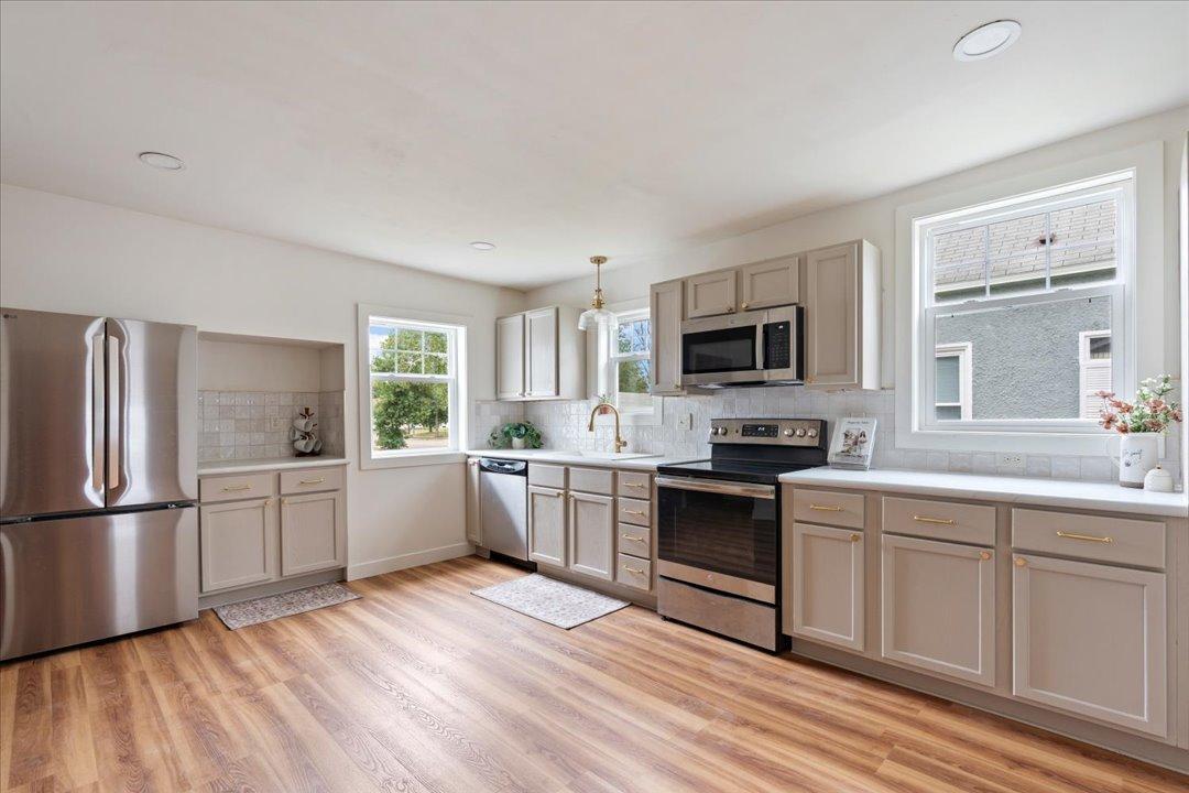 715 2nd Avenue NE, Staples MN 56479 - Photo 2 of 21