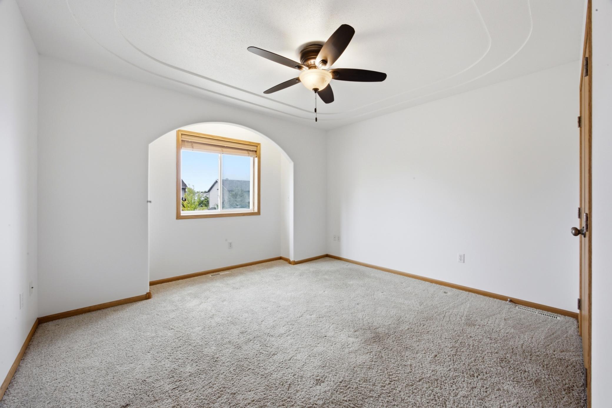 2006 single family home for sale at 3635 Harrison Street S in Fargo, ND — 4 bed, 3 bath (photo 12 of 37)