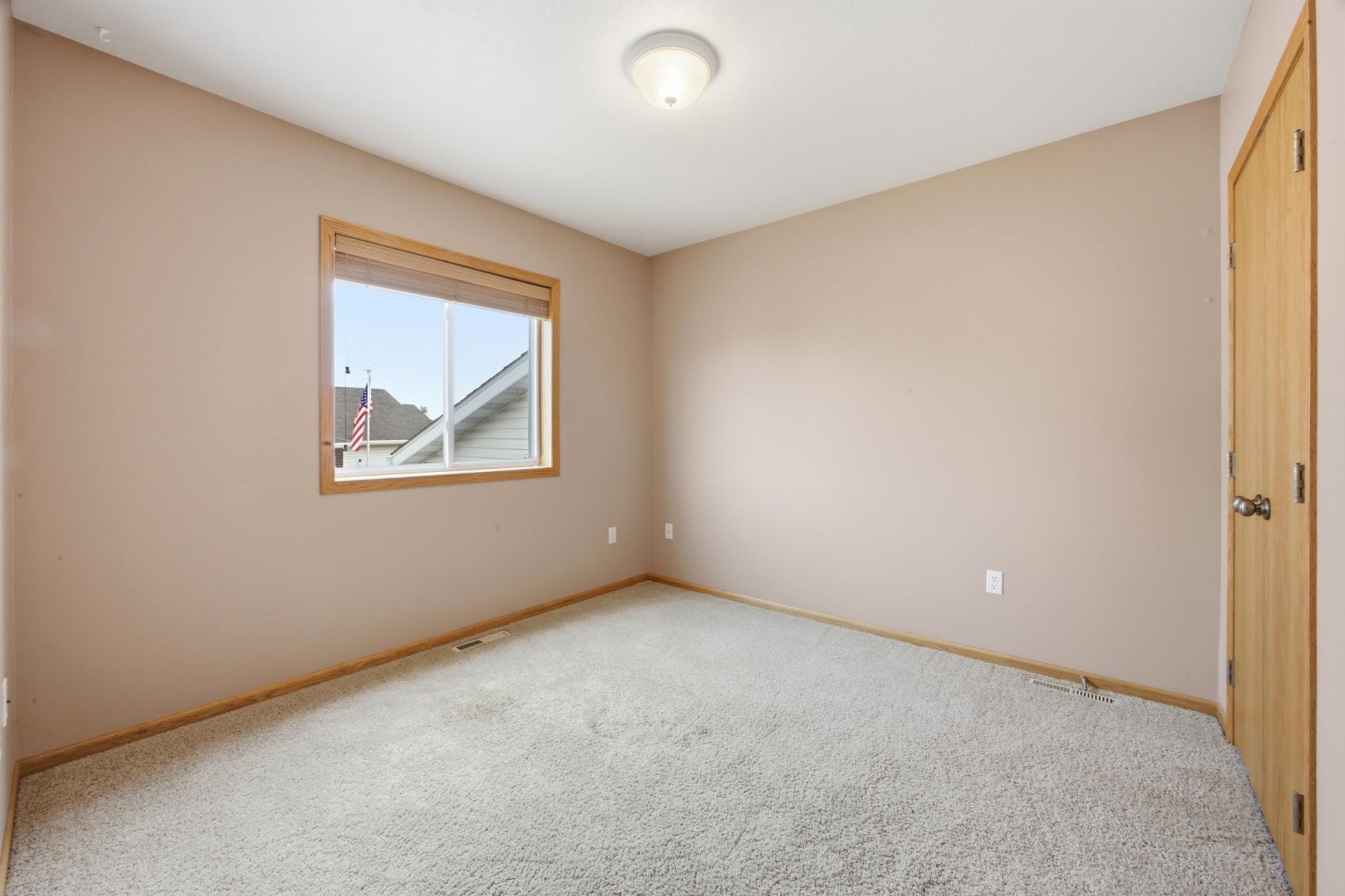 2006 single family home for sale at 3635 Harrison Street S in Fargo, ND — 4 bed, 3 bath (photo 15 of 37)
