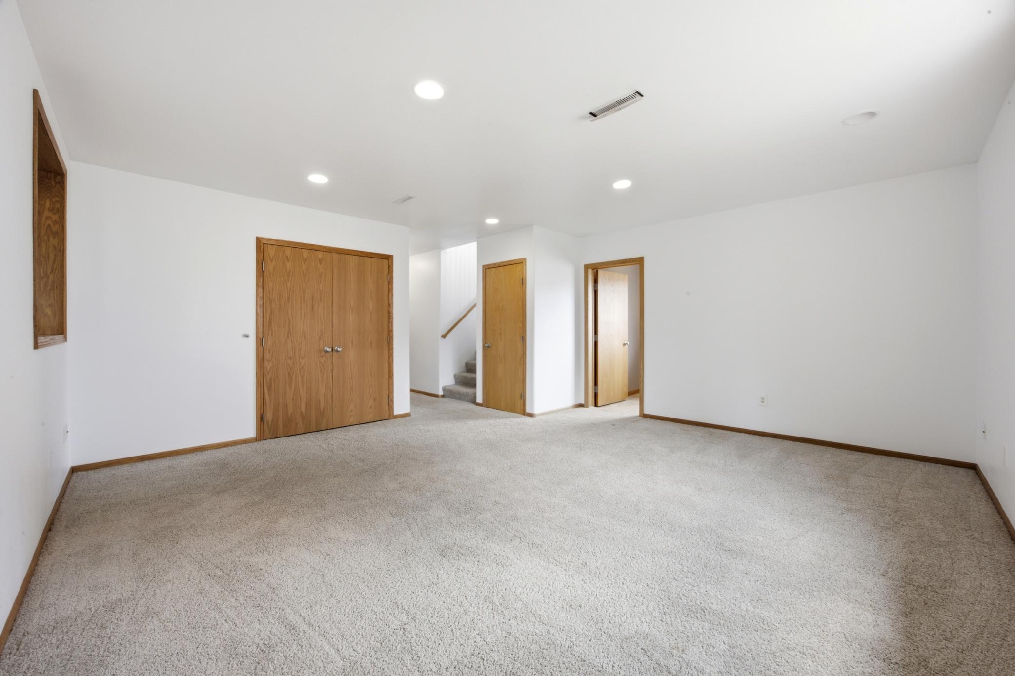 2006 single family home for sale at 3635 Harrison Street S in Fargo, ND — 4 bed, 3 bath (photo 19 of 37)