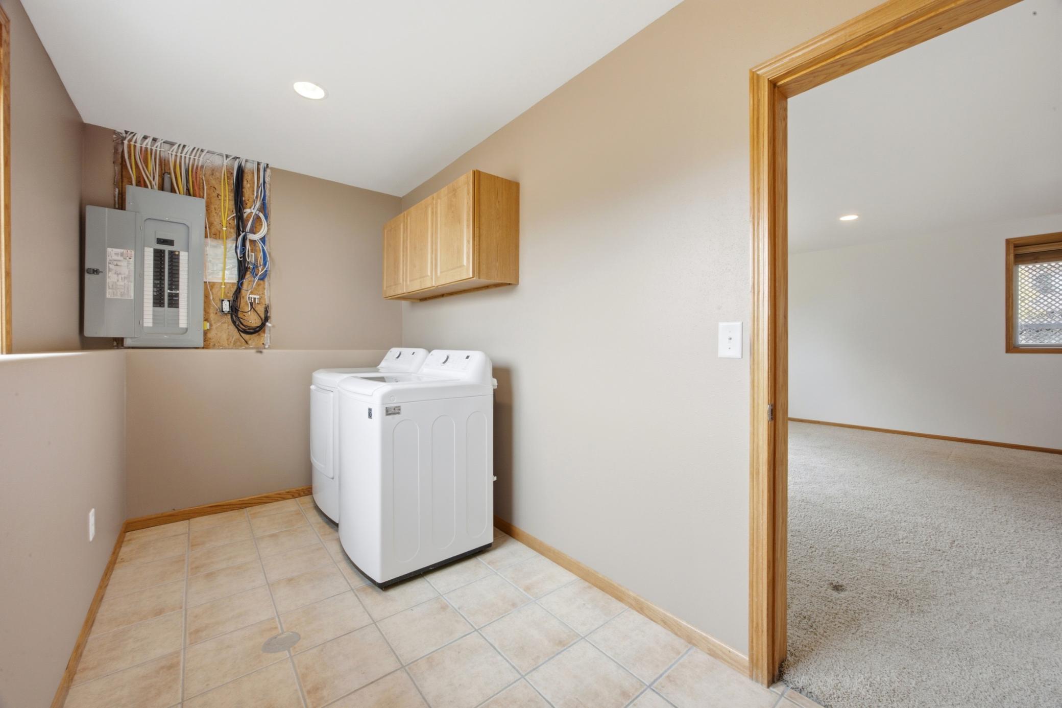 2006 single family home for sale at 3635 Harrison Street S in Fargo, ND — 4 bed, 3 bath (photo 25 of 37)