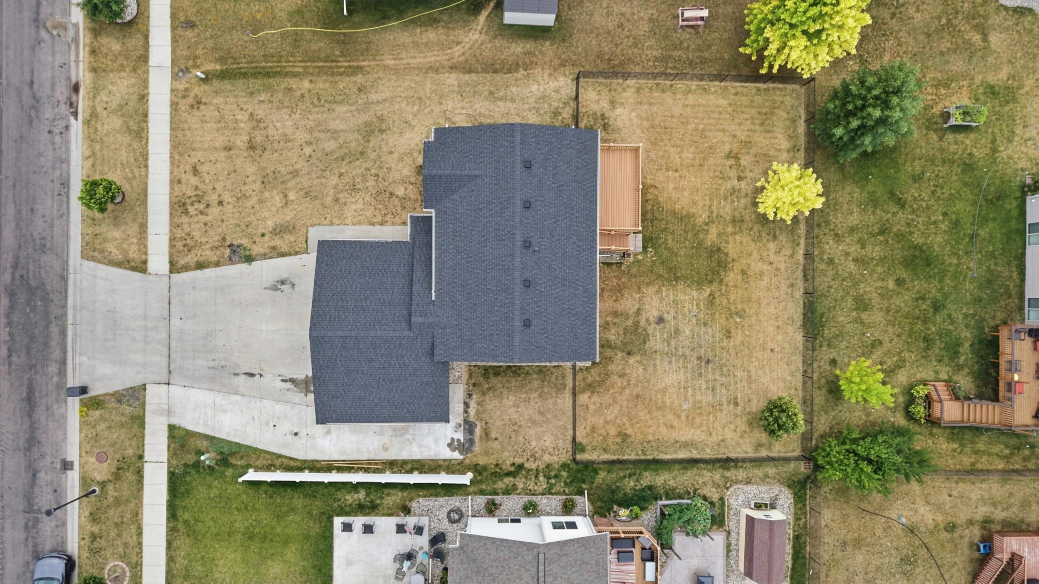 2006 single family home for sale at 3635 Harrison Street S in Fargo, ND — 4 bed, 3 bath (photo 34 of 37)