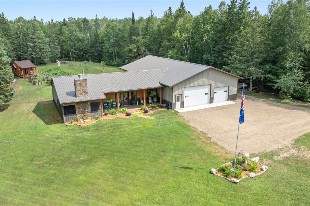 2021 single family home for sale at 42050 Little Pine Road in Emily, MN — 3 bed, 3 bath (photo 3 of 141)