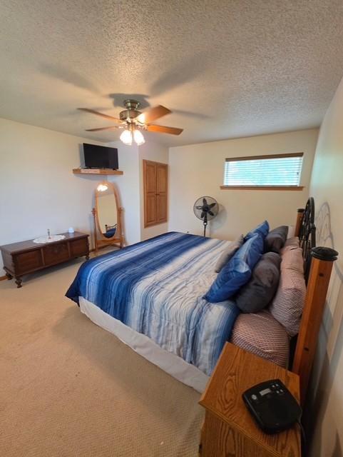 2000 single family home for sale at 11619 24th Street SE in Valley City, ND — 3 bed, 2 bath (photo 19 of 21)