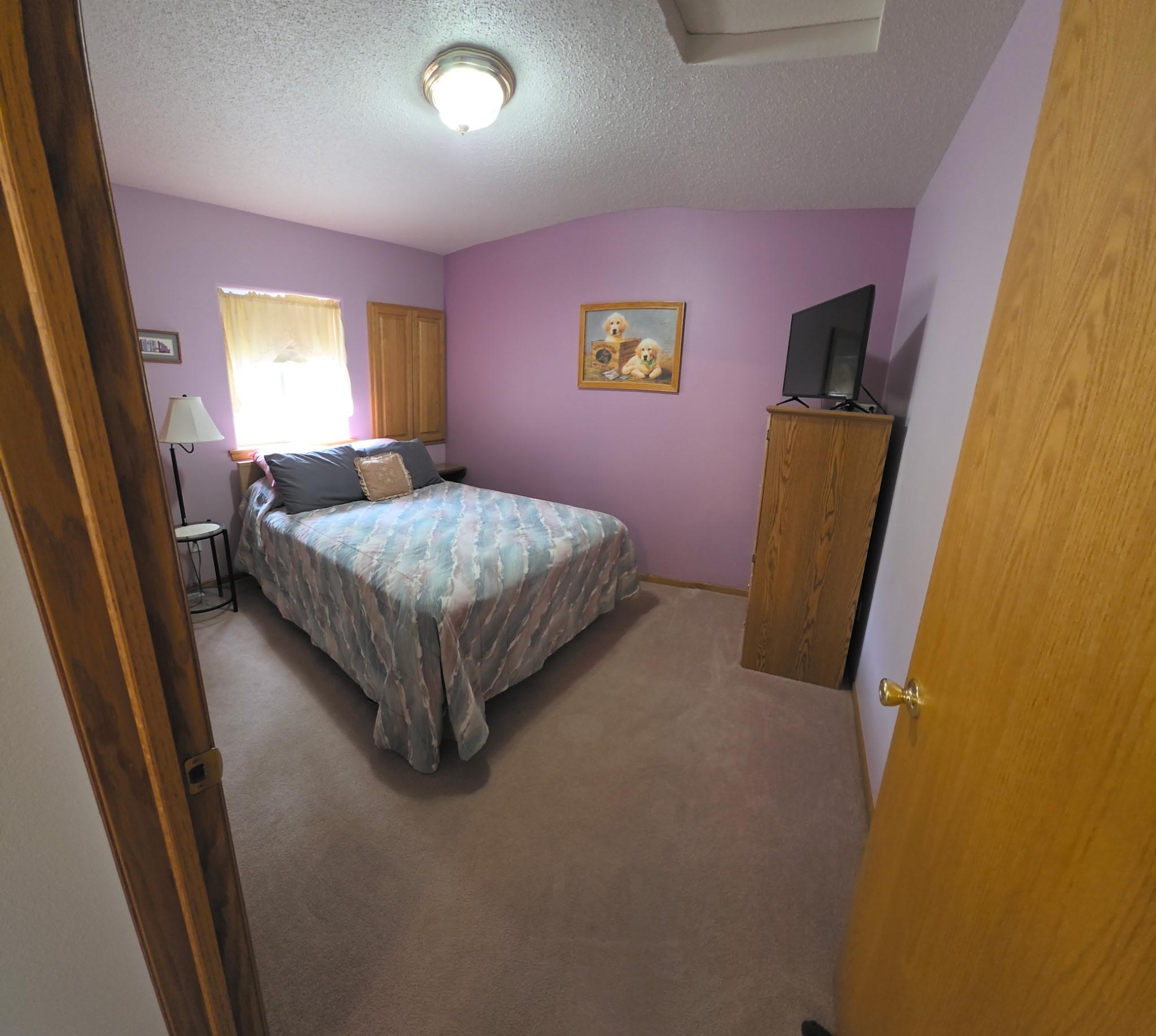 2000 single family home for sale at 11619 24th Street SE in Valley City, ND — 3 bed, 2 bath (photo 20 of 21)