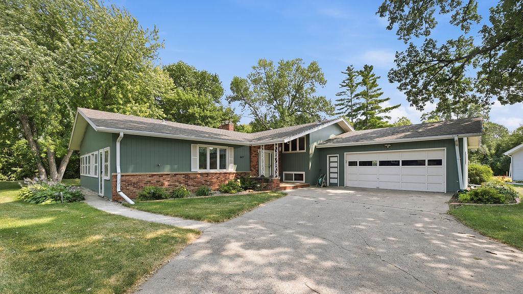 607 6th Street W, West Fargo ND 58078 - Photo 2 of 59