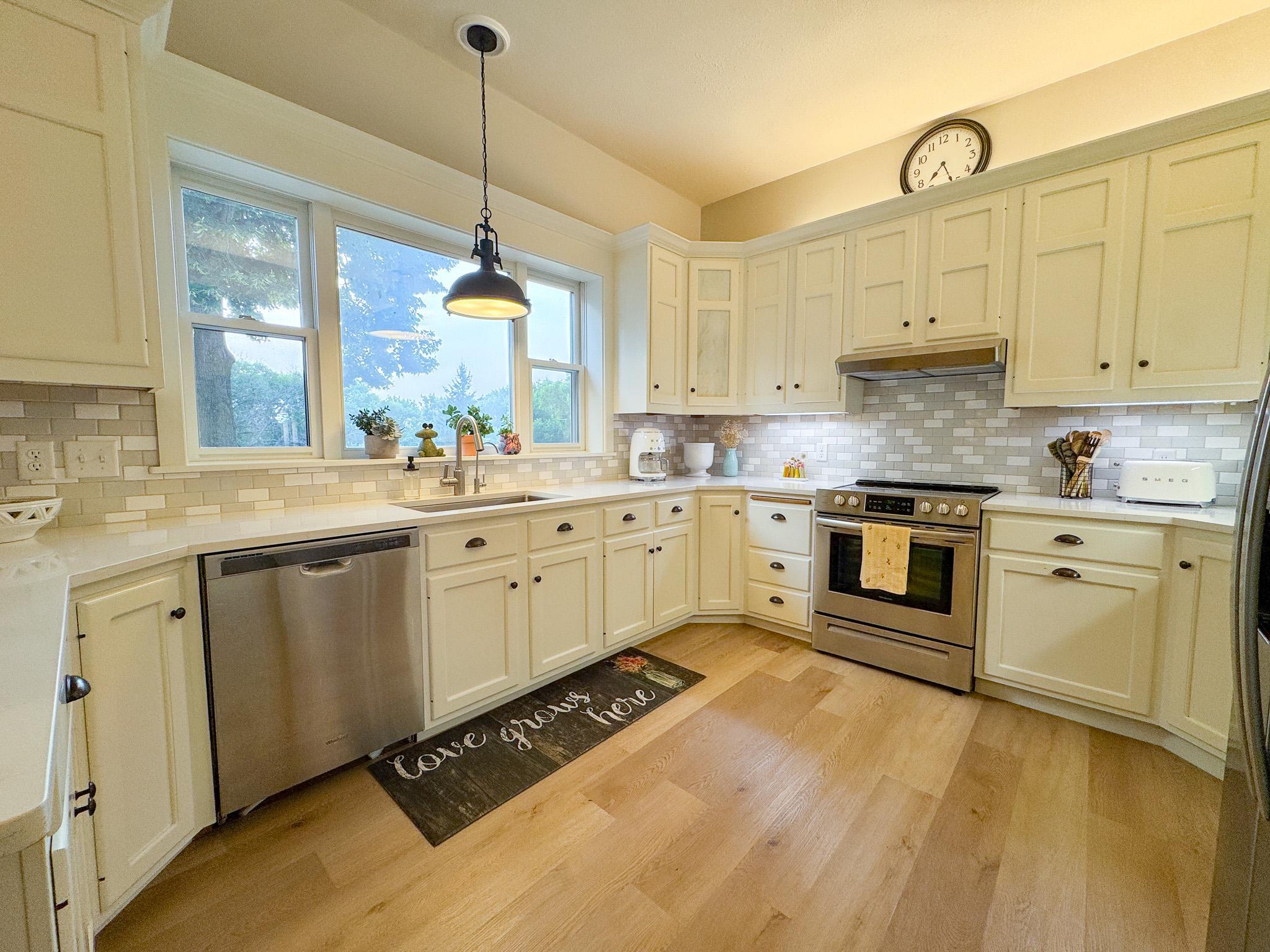 550 Guttenberg Heights, Fergus Falls MN 56537 - Photo 7 of 83