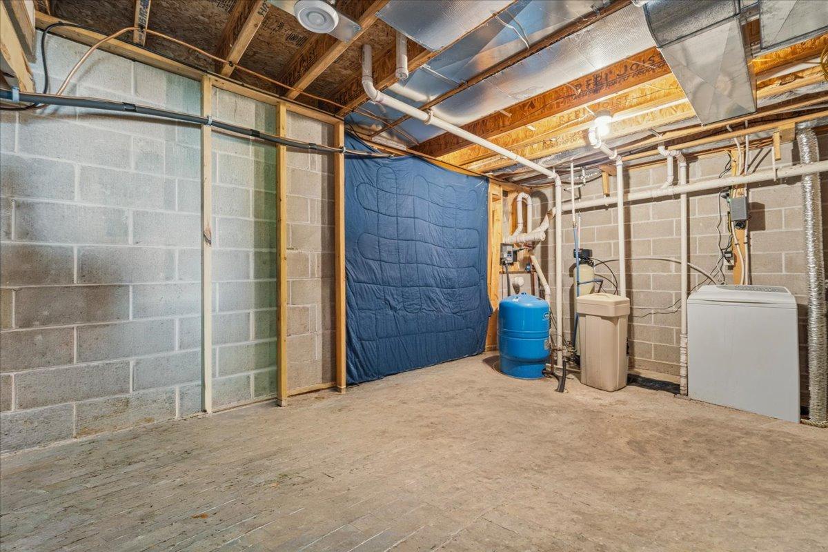 2004 single family home for sale at 11360 Wallen Road NW in Brandon, MN — 1 bed, 1 bath (photo 40 of 64)