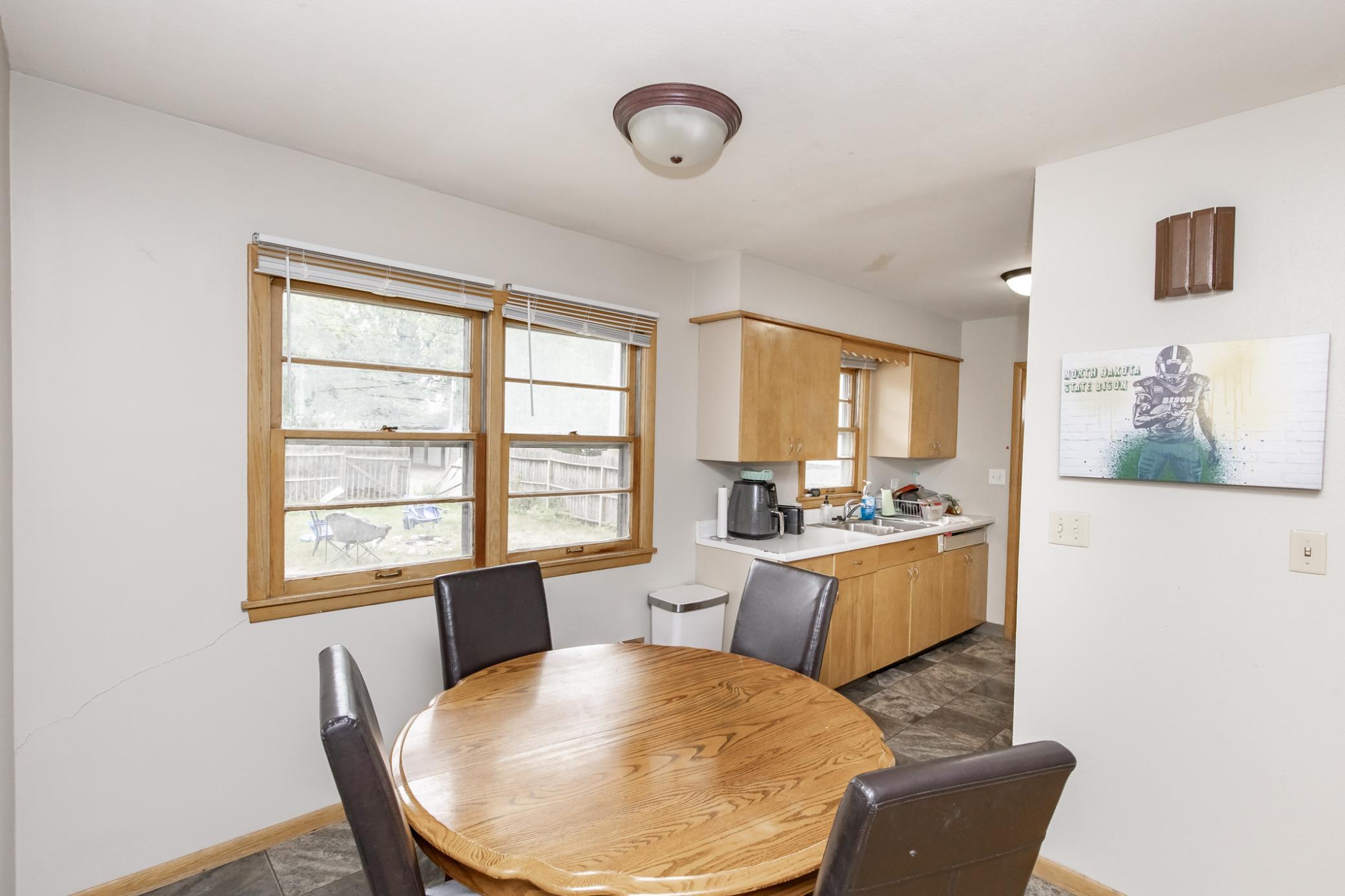 1011 College Street N, Fargo ND 58102 - Photo 12 of 48