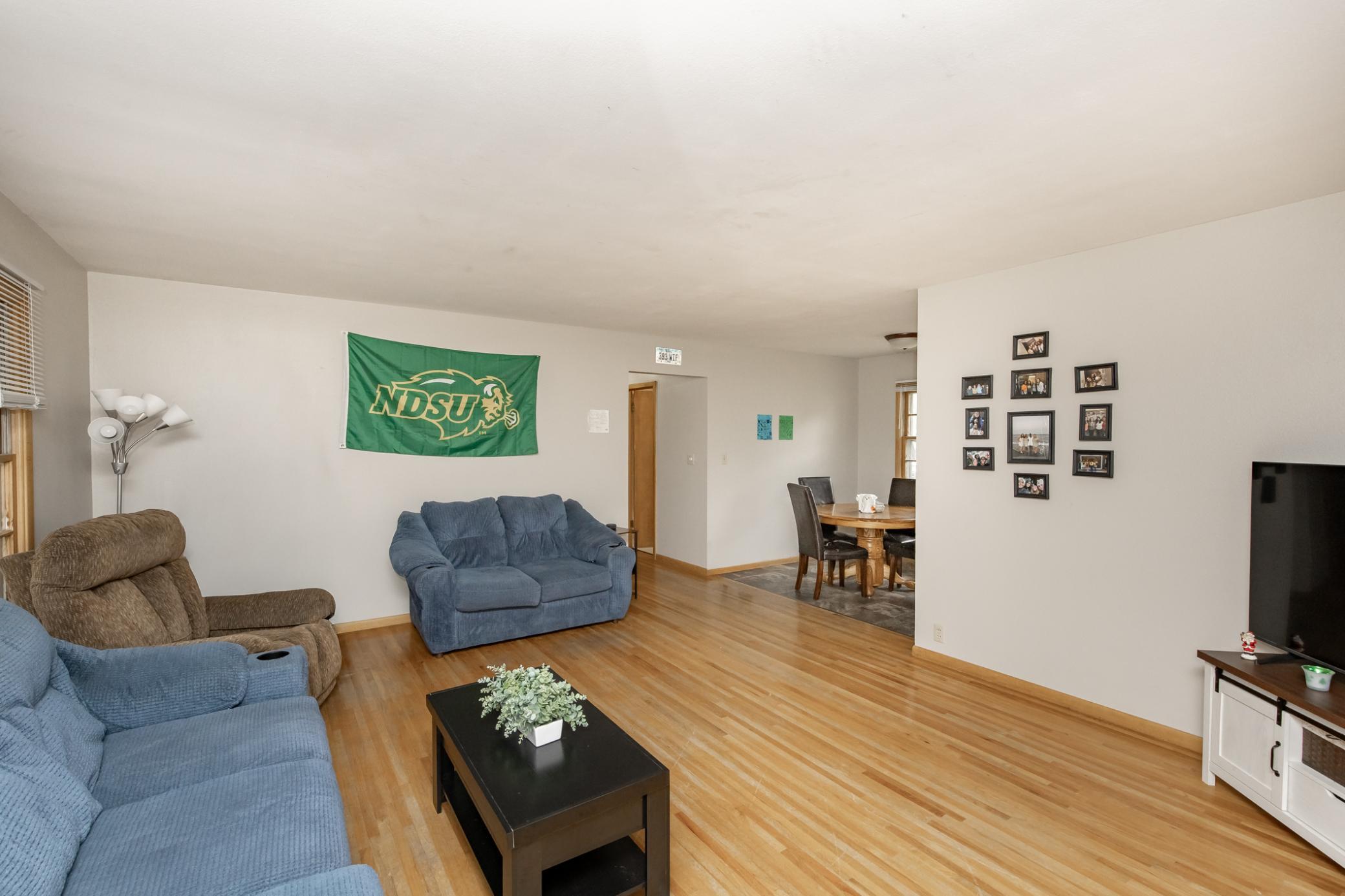 1011 College Street N, Fargo ND 58102 - Photo 8 of 48