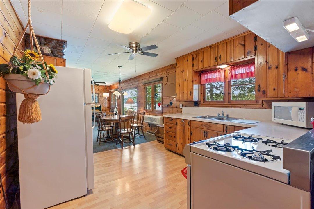 1975 single family home for sale at 5163 Howard Lake Trail NW in Akeley, MN — 3 bed, 2 bath (photo 7 of 33)