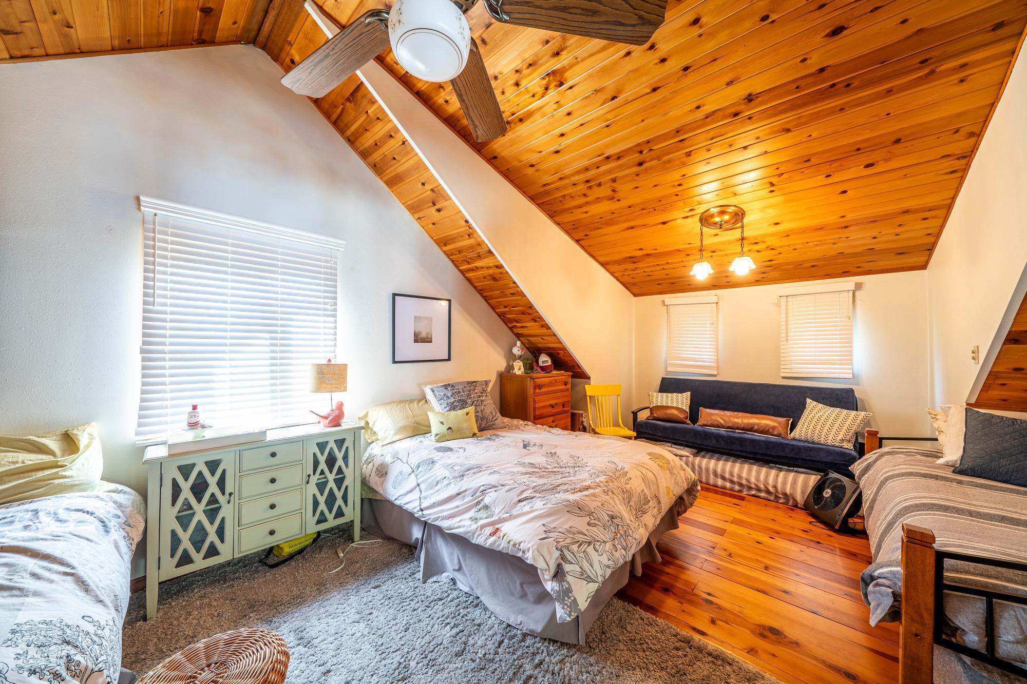 1990 single family home for sale at 34955 Freedom Flyer Road in Vergas, MN — 3 bed, 2 bath (photo 18 of 51)