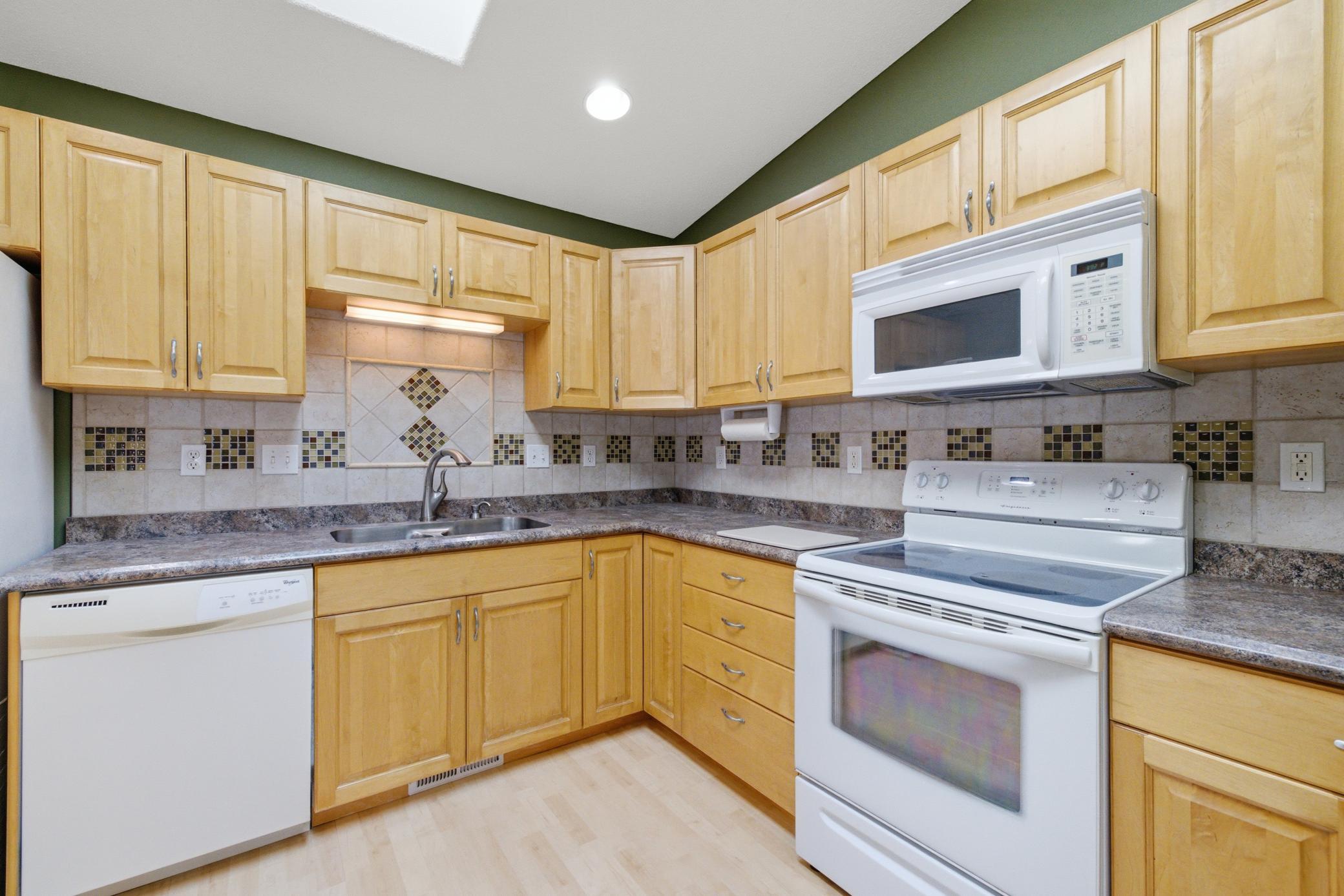 812 34th Avenue W, West Fargo ND 58078 - Photo 13 of 49