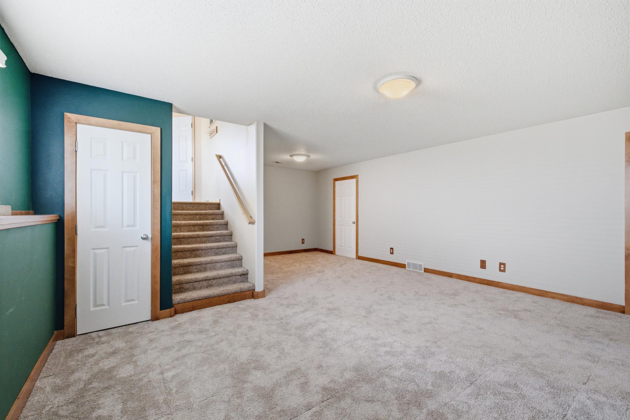 812 34th Avenue W, West Fargo ND 58078 - Photo 21 of 49