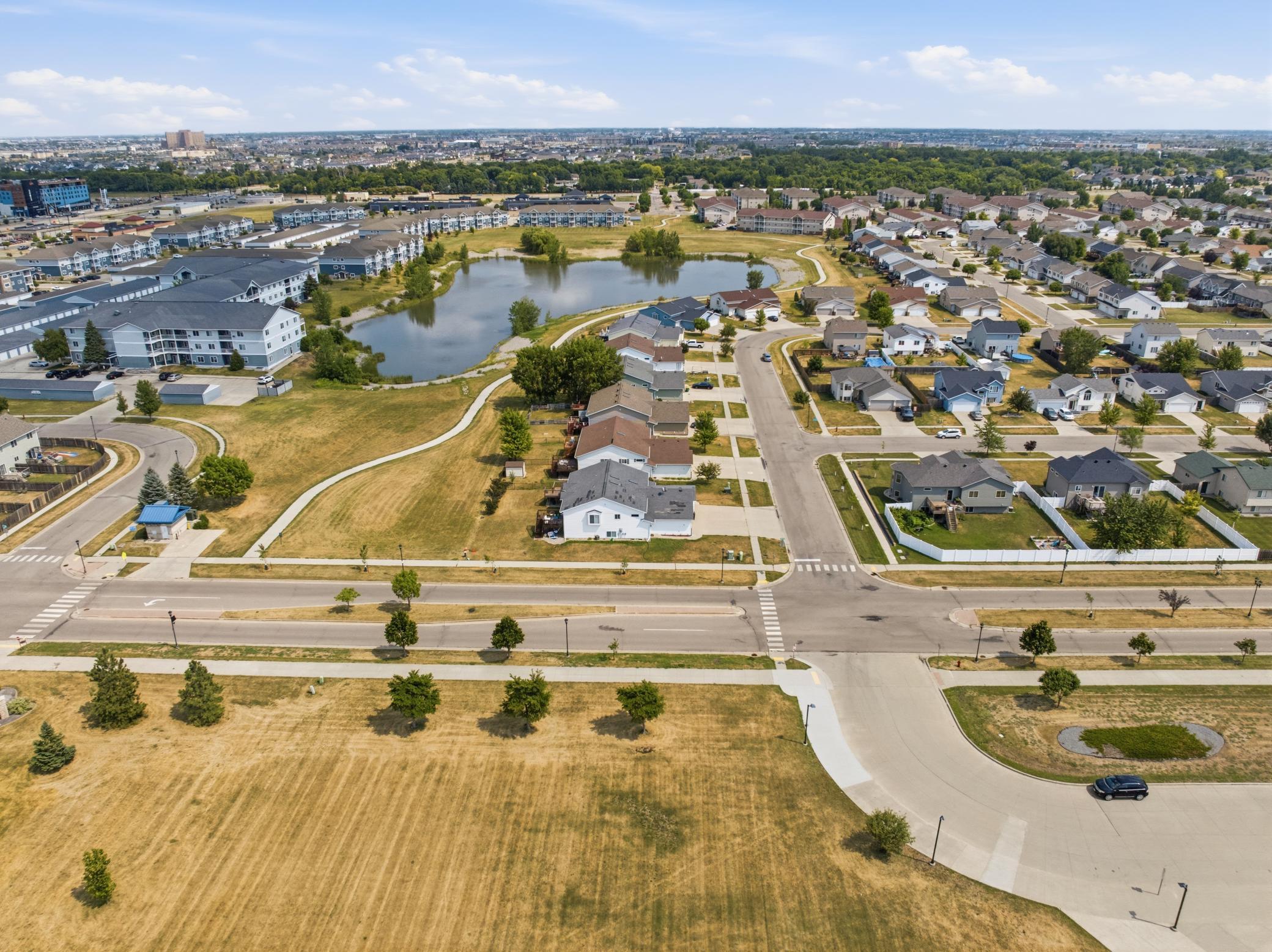 812 34th Avenue W, West Fargo ND 58078 - Photo 43 of 49