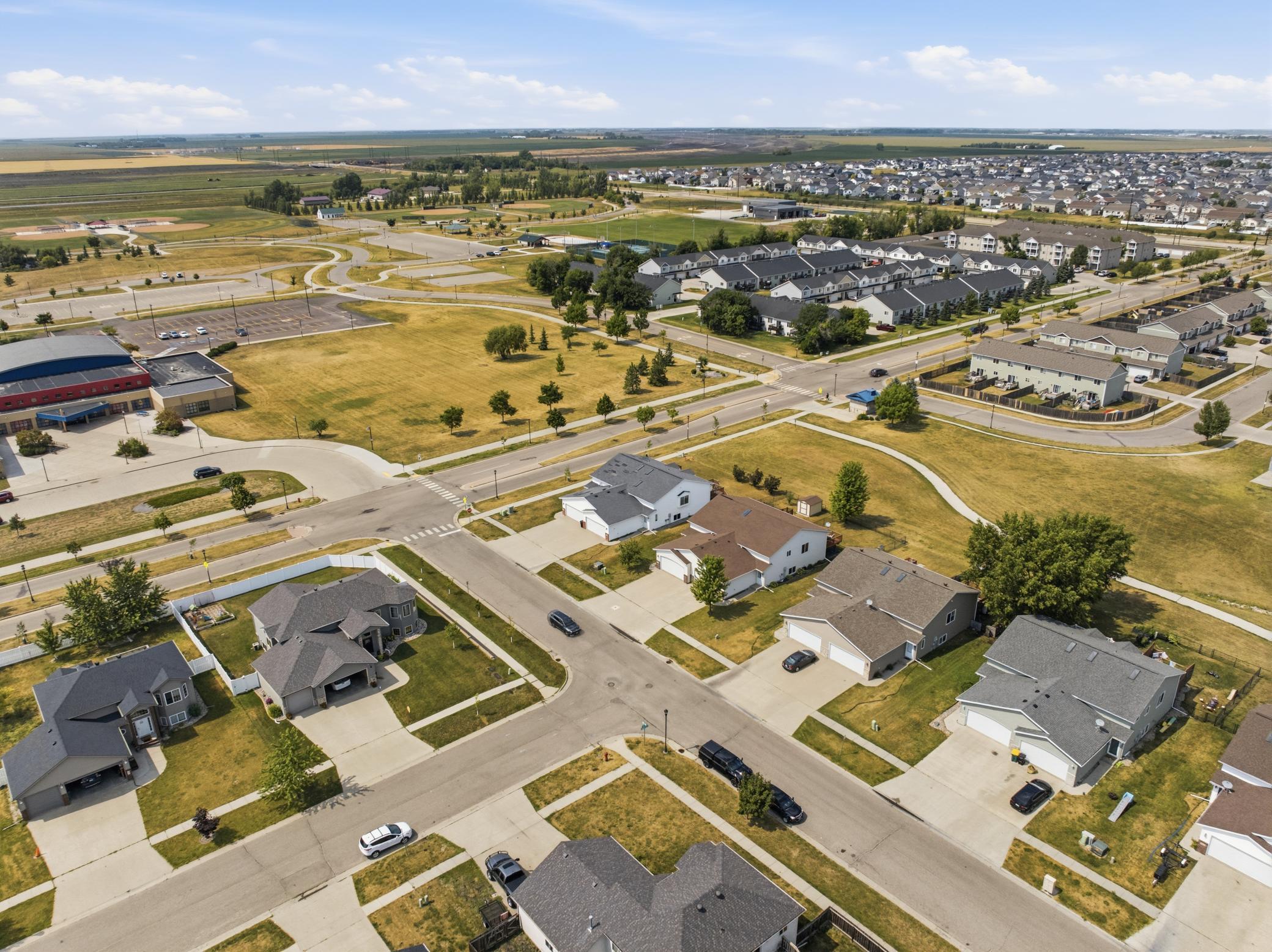 812 34th Avenue W, West Fargo ND 58078 - Photo 46 of 49