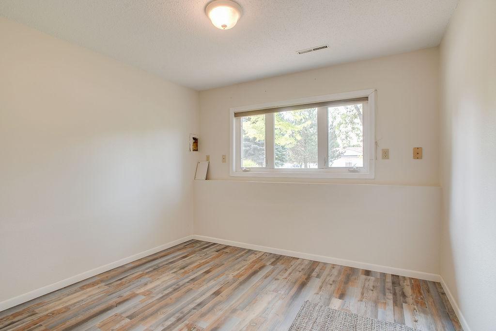 601 35th Avenue S, Moorhead MN 56560 - Photo 29 of 39