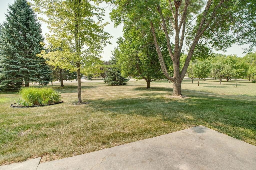 601 35th Avenue S, Moorhead MN 56560 - Photo 37 of 39