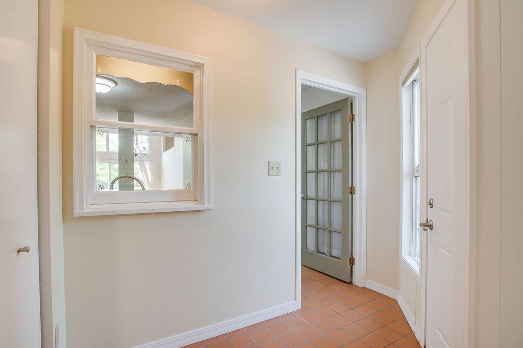 601 35th Avenue S, Moorhead MN 56560 - Photo 9 of 39