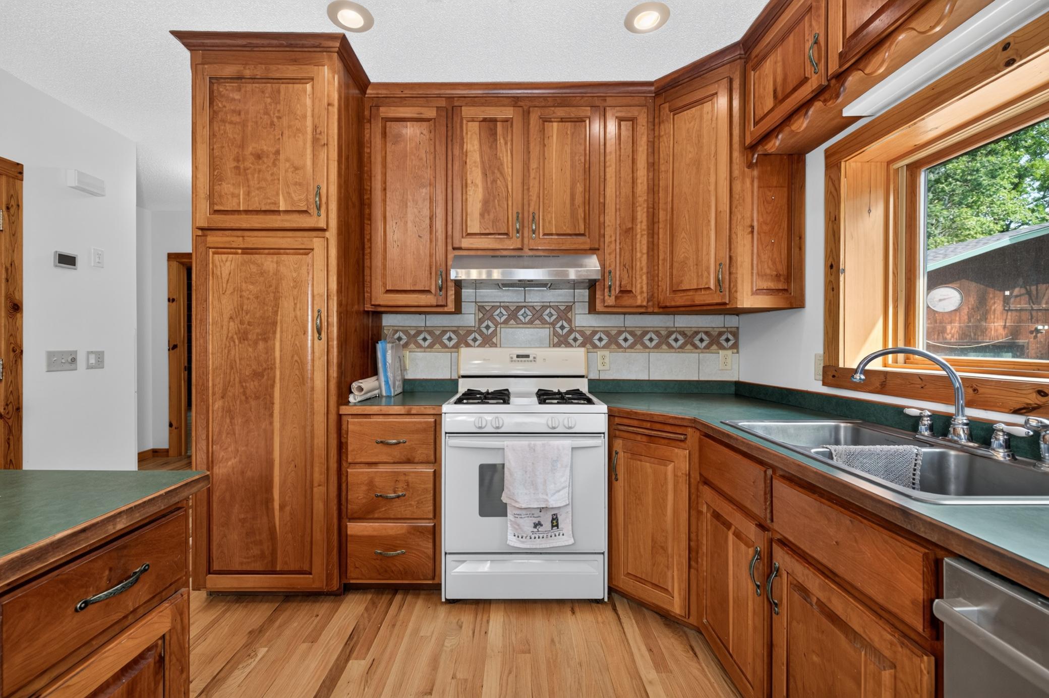 1999 single family home for sale at 21169 Firefly Trail in Akeley, MN — 3 bed, 3 bath (photo 12 of 39)