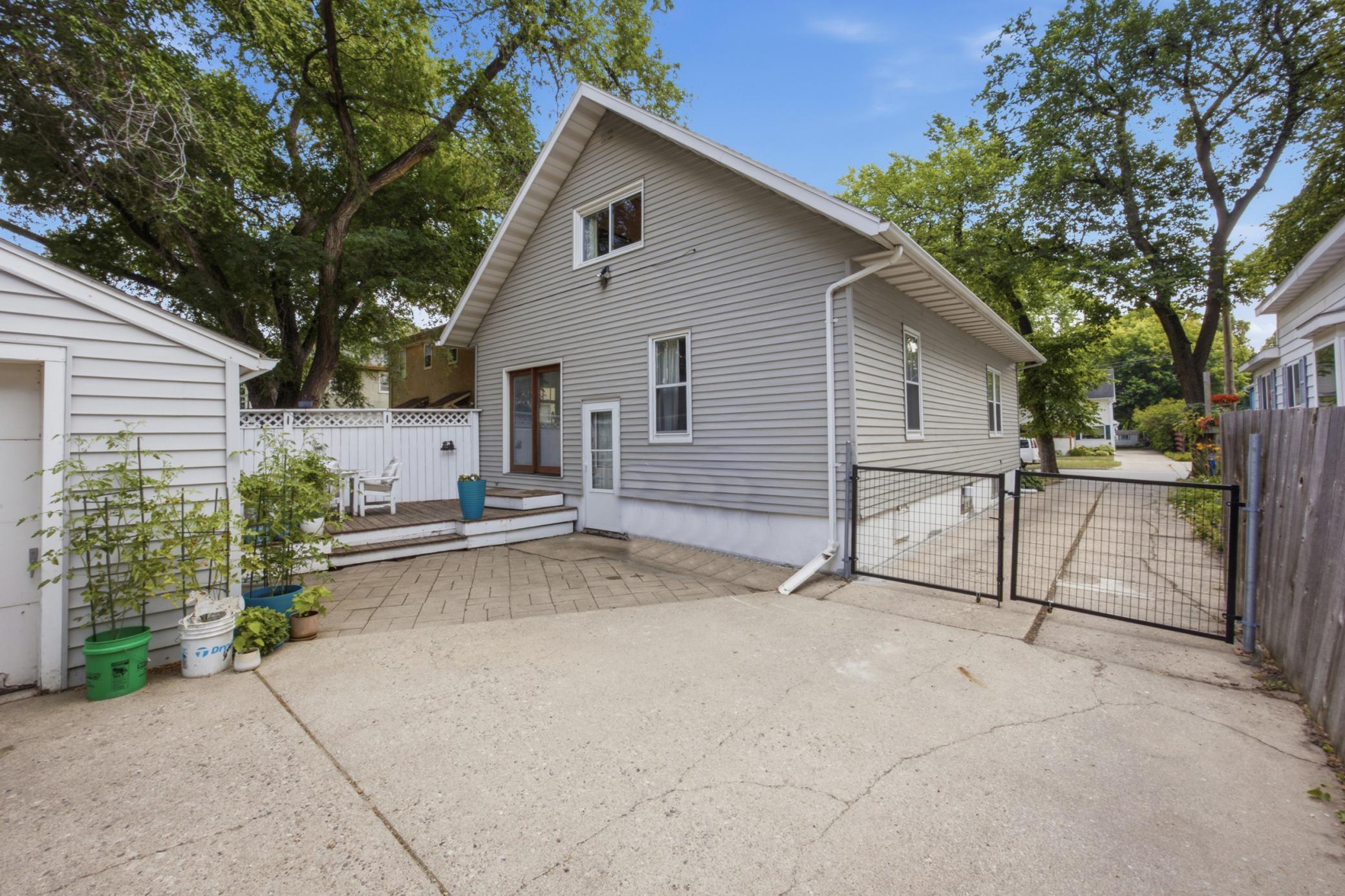 1433 2nd Avenue S, Fargo ND 58103 - Photo 28 of 39