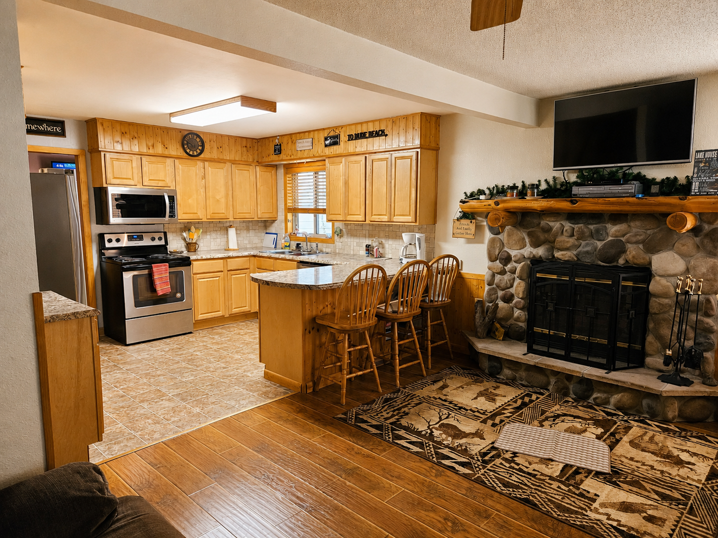 4902 Woodland Drive NW, Hackensack MN 56452 - Photo 7 of 36