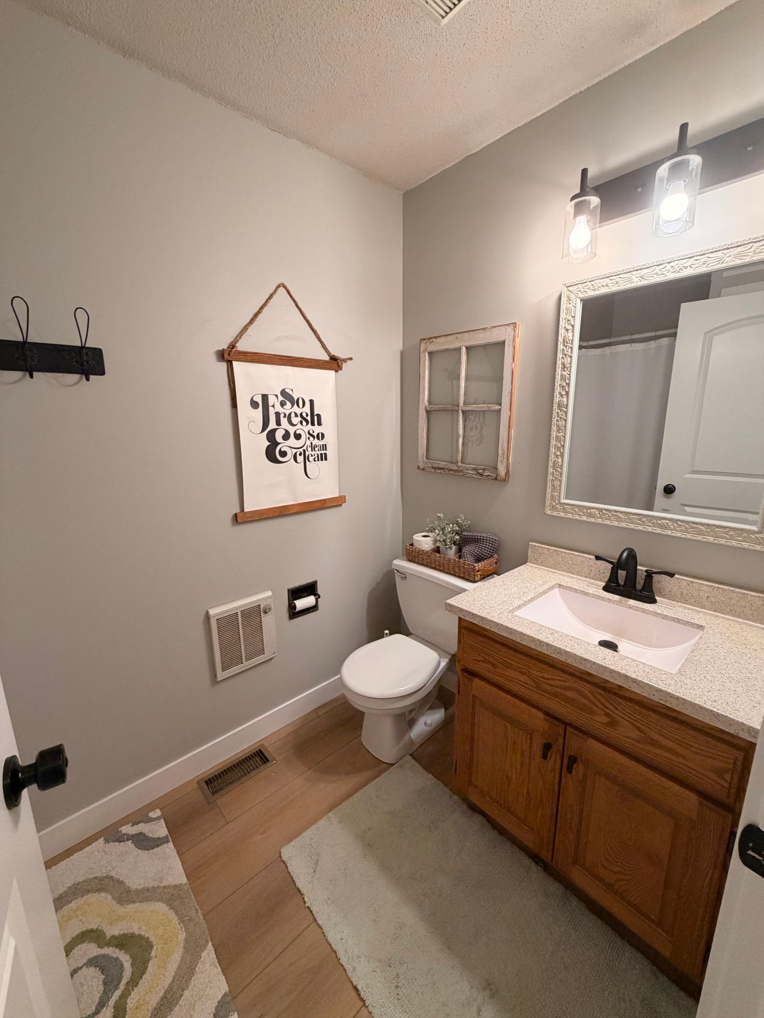 1994 single family home for sale at 330 5th Street in Bluffton, MN — 5 bed, 4 bath (photo 18 of 27)