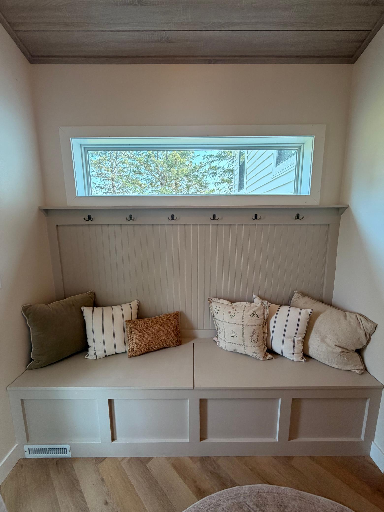 1994 single family home for sale at 330 5th Street in Bluffton, MN — 5 bed, 4 bath (photo 4 of 27)