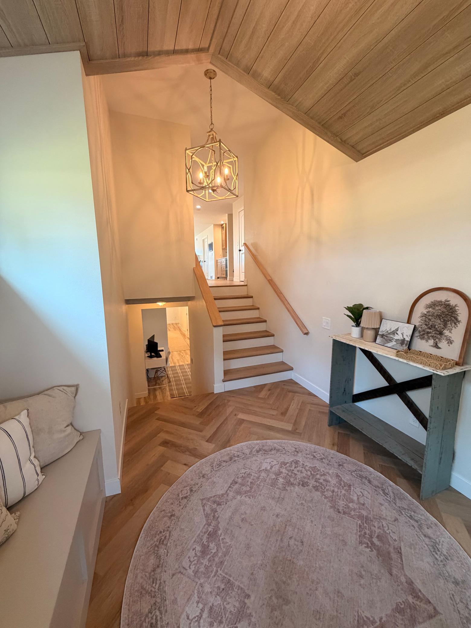 1994 single family home for sale at 330 5th Street in Bluffton, MN — 5 bed, 4 bath (photo 5 of 27)
