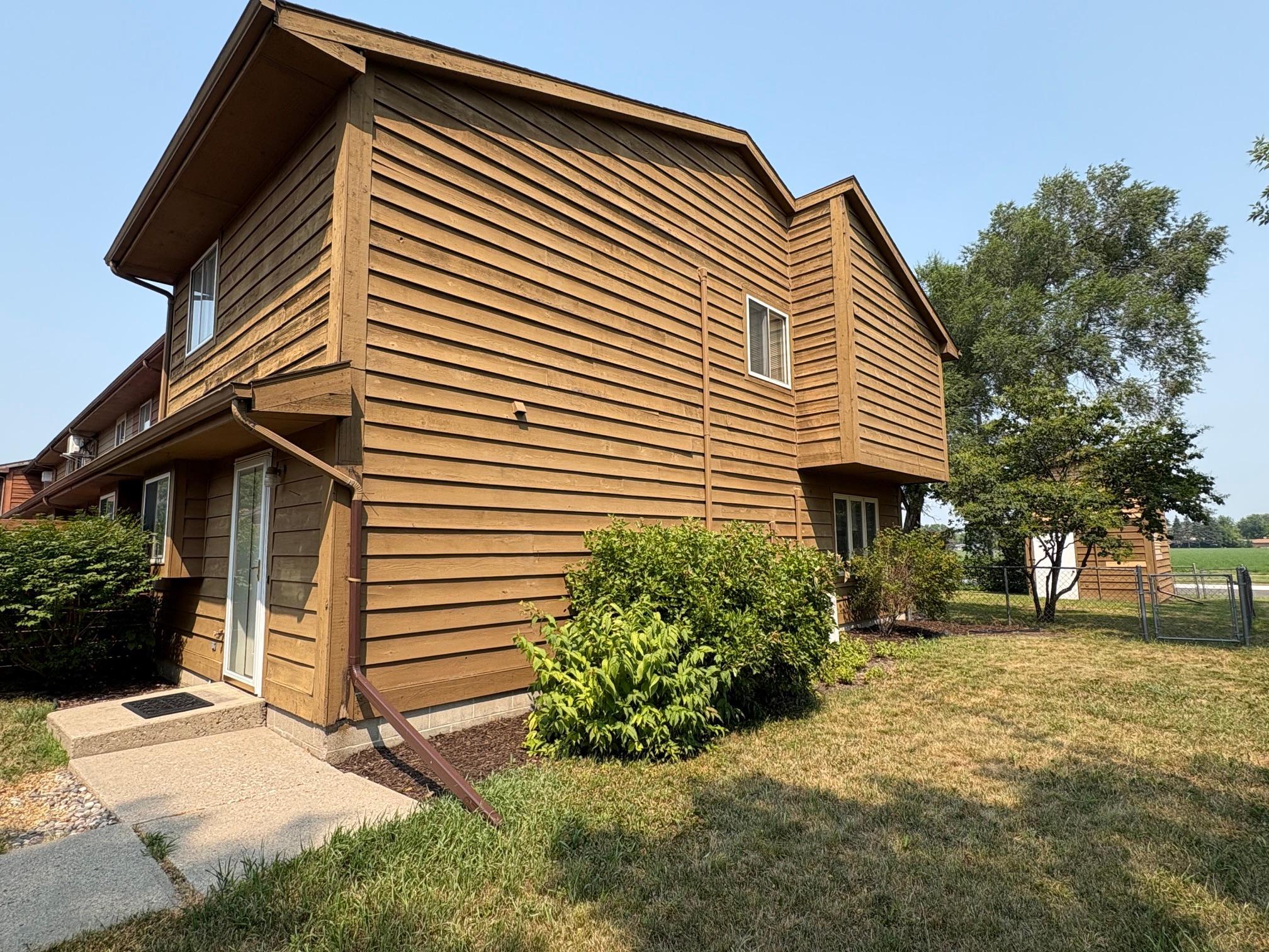 1308 4th Avenue N, Wahpeton ND 58075 - Photo 5 of 33