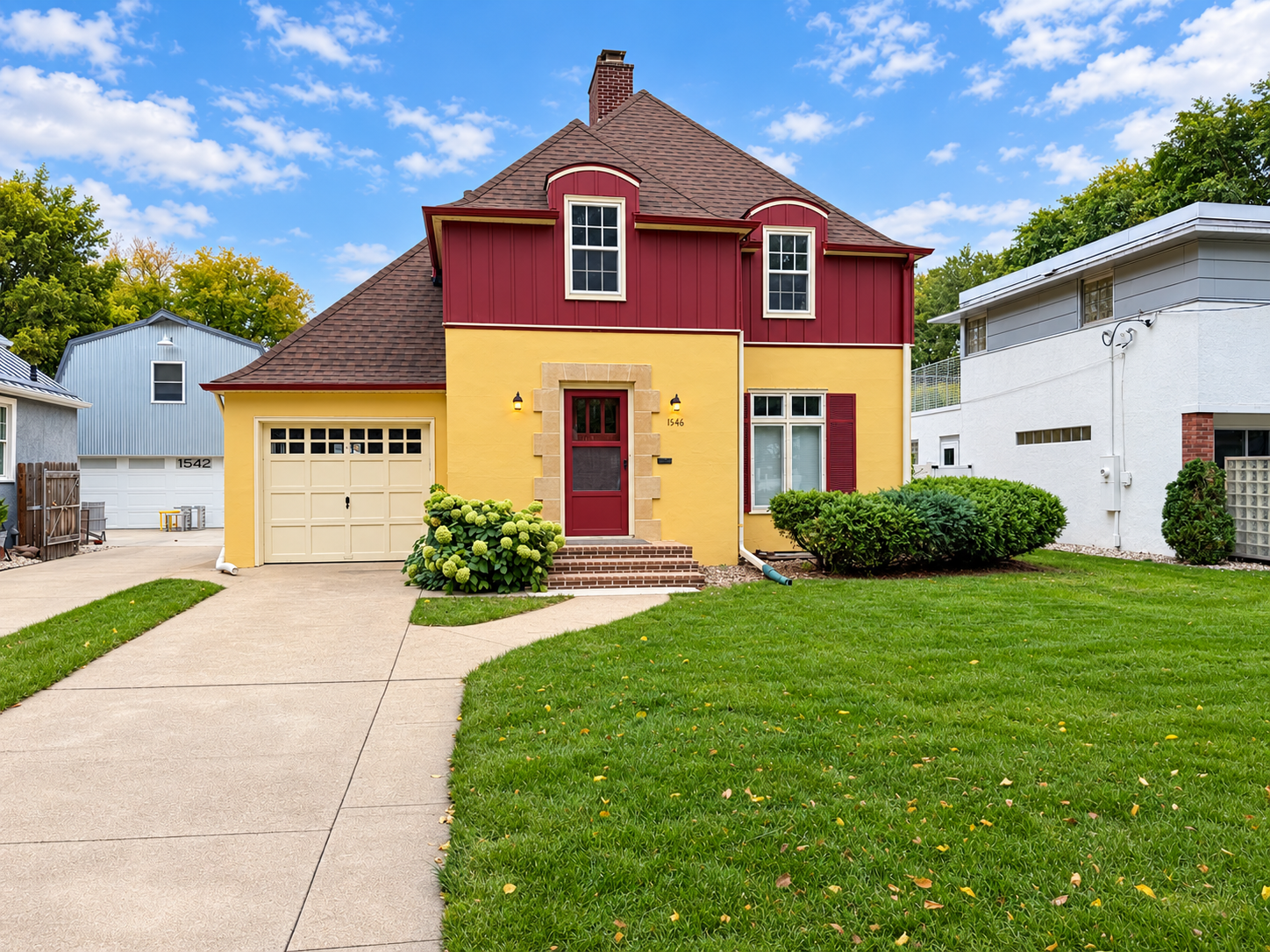 1940 single family home for sale at 1546 8th Street S in Fargo, ND — 3 bed, 2 bath