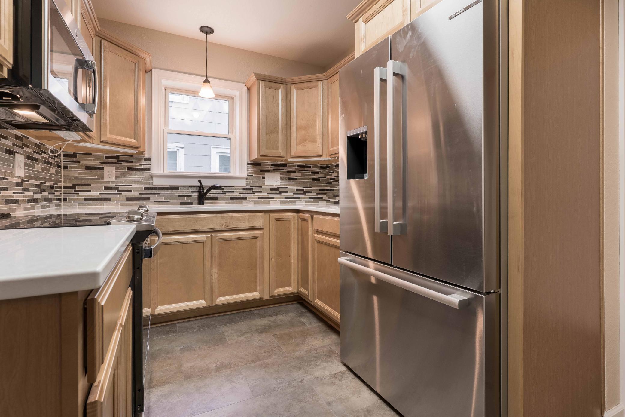 314 Birch Avenue W, Fergus Falls MN 56537 - Photo 11 of 32
