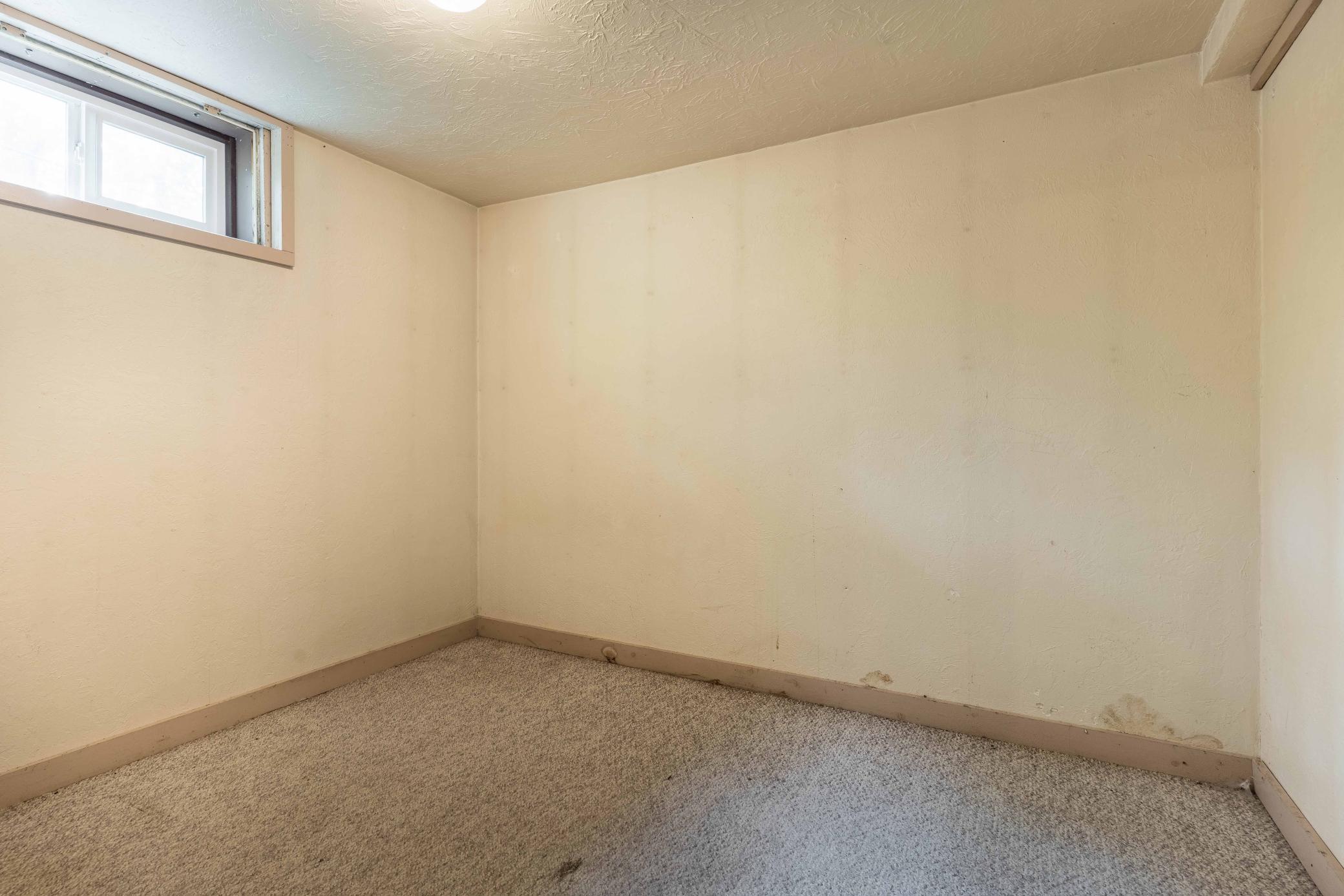 314 Birch Avenue W, Fergus Falls MN 56537 - Photo 22 of 32