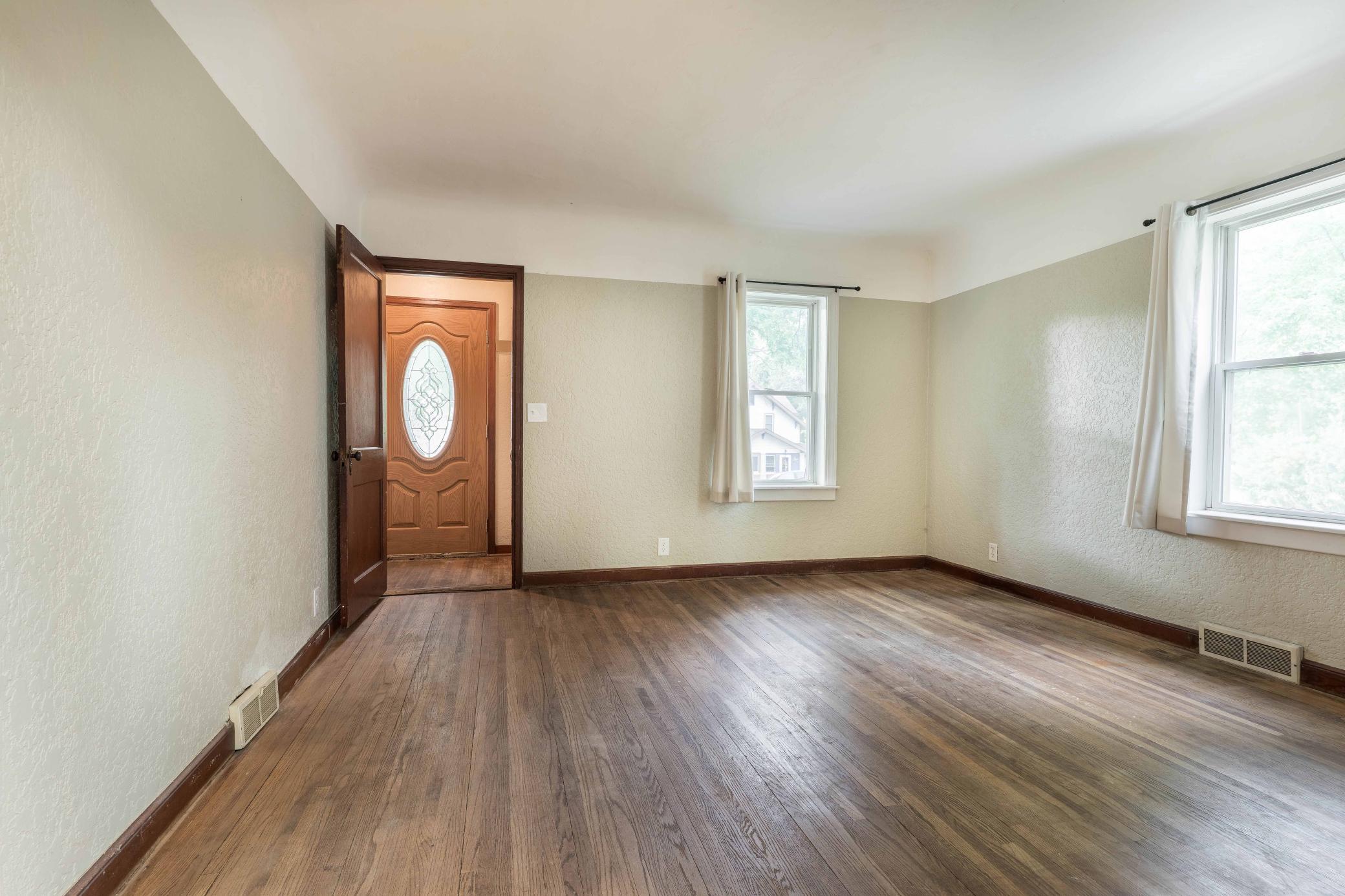 314 Birch Avenue W, Fergus Falls MN 56537 - Photo 8 of 32