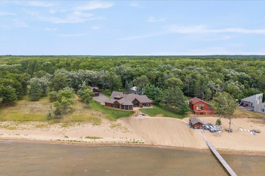 2022 single family home for sale at 12583 N Pelican Lane in Merrifield, MN — 4 bed, 5 bath (photo 50 of 70)