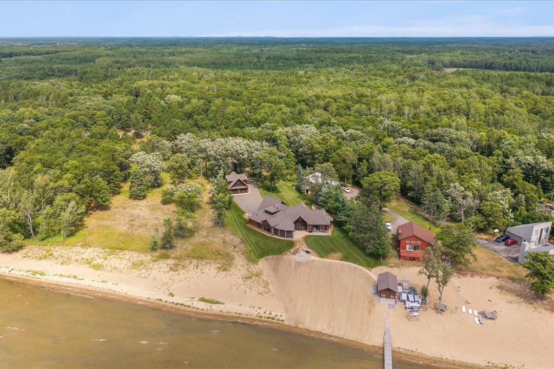 2022 single family home for sale at 12583 N Pelican Lane in Merrifield, MN — 4 bed, 5 bath (photo 67 of 70)