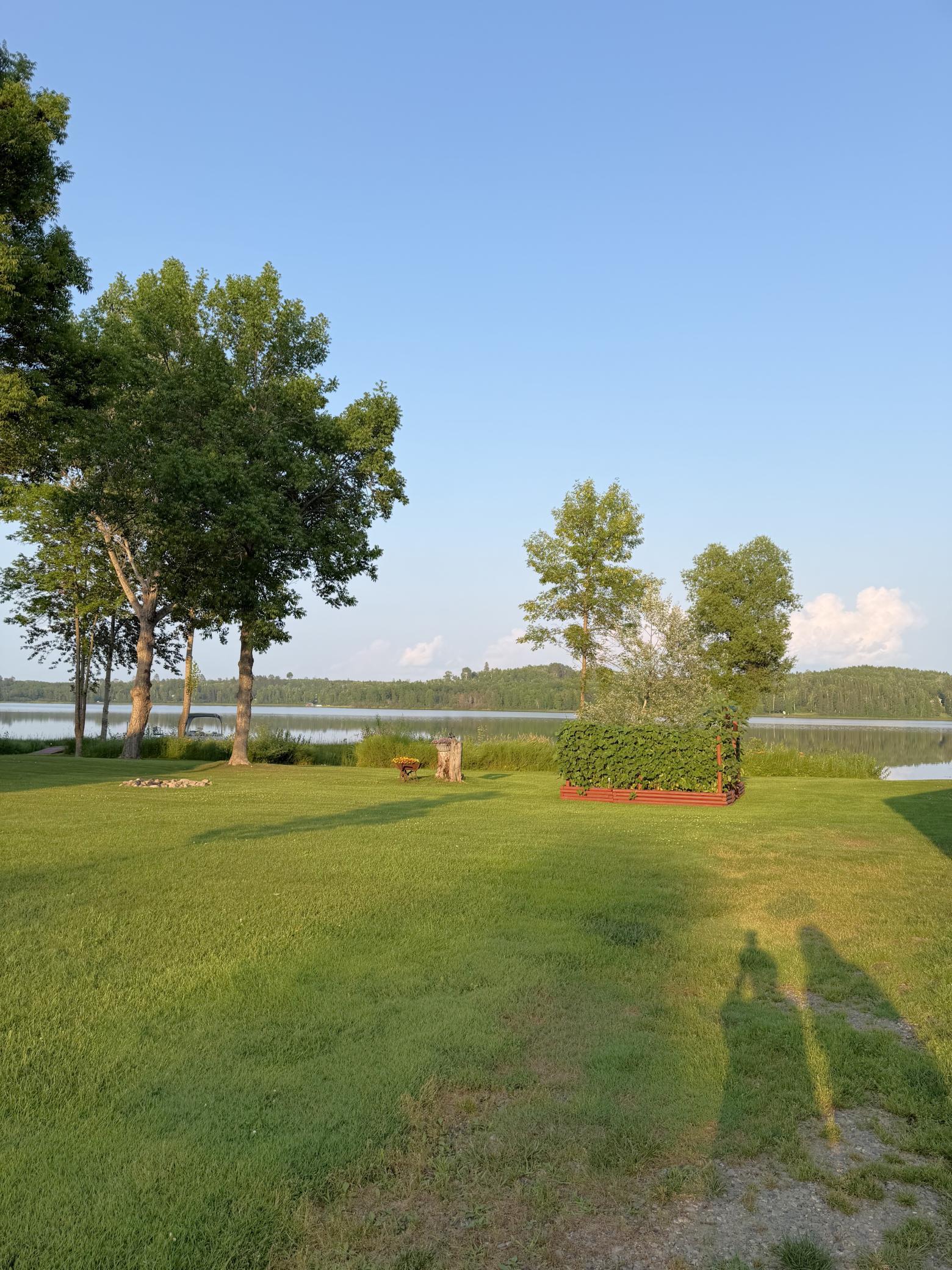 2002 single family home for sale at 40330 Bray Lake Road in Nashwauk, MN — 4 bed, 3 bath (photo 5 of 6)