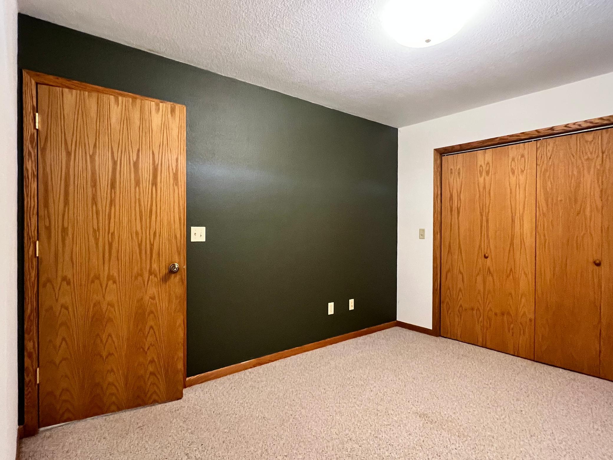 1968 single family home for sale at 2689 and 2688 Oak Loop NW in Baudette, MN — 3 bed, 1 bath (photo 23 of 25)