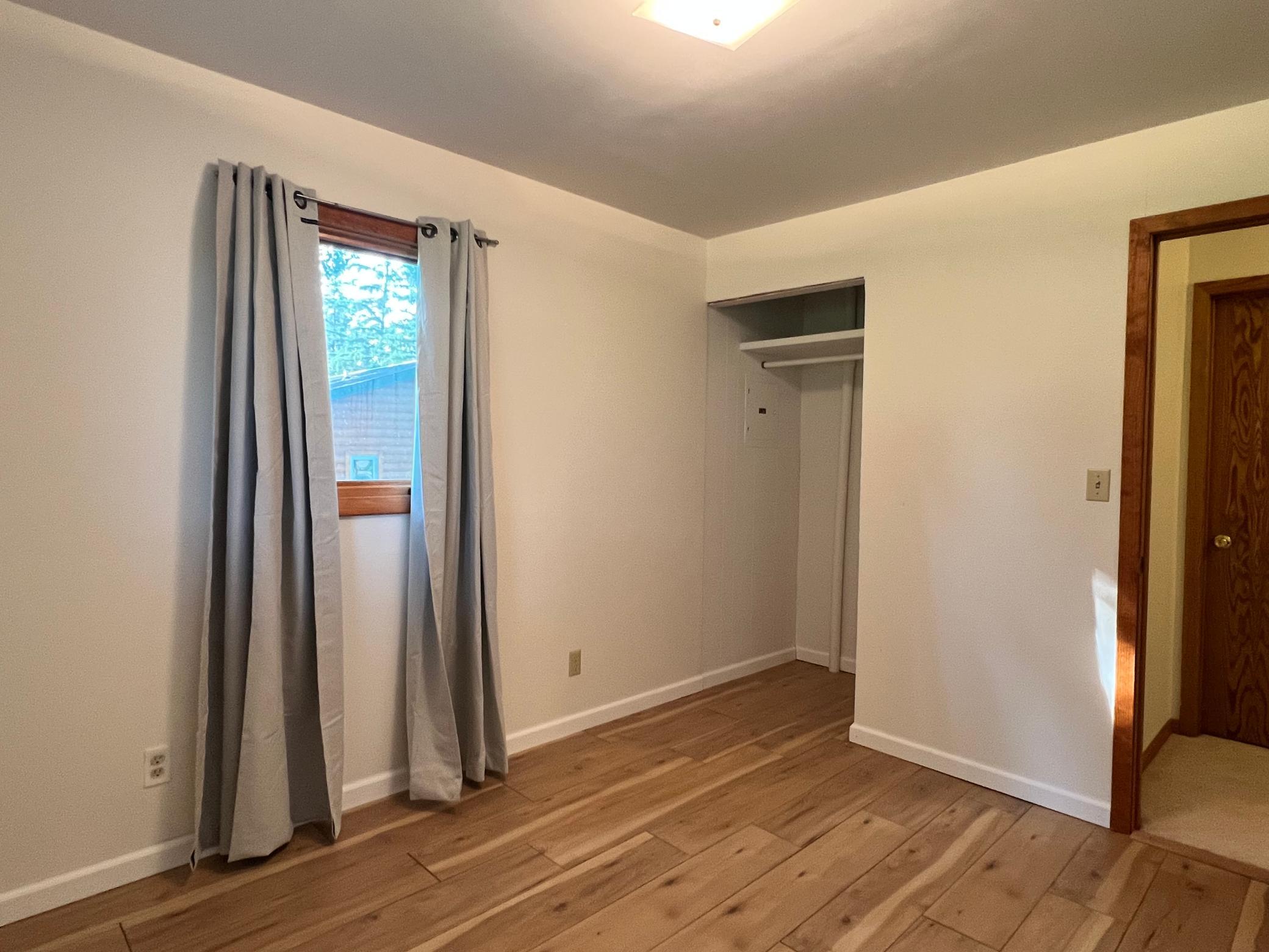 1968 single family home for sale at 2689 and 2688 Oak Loop NW in Baudette, MN — 3 bed, 1 bath (photo 25 of 25)