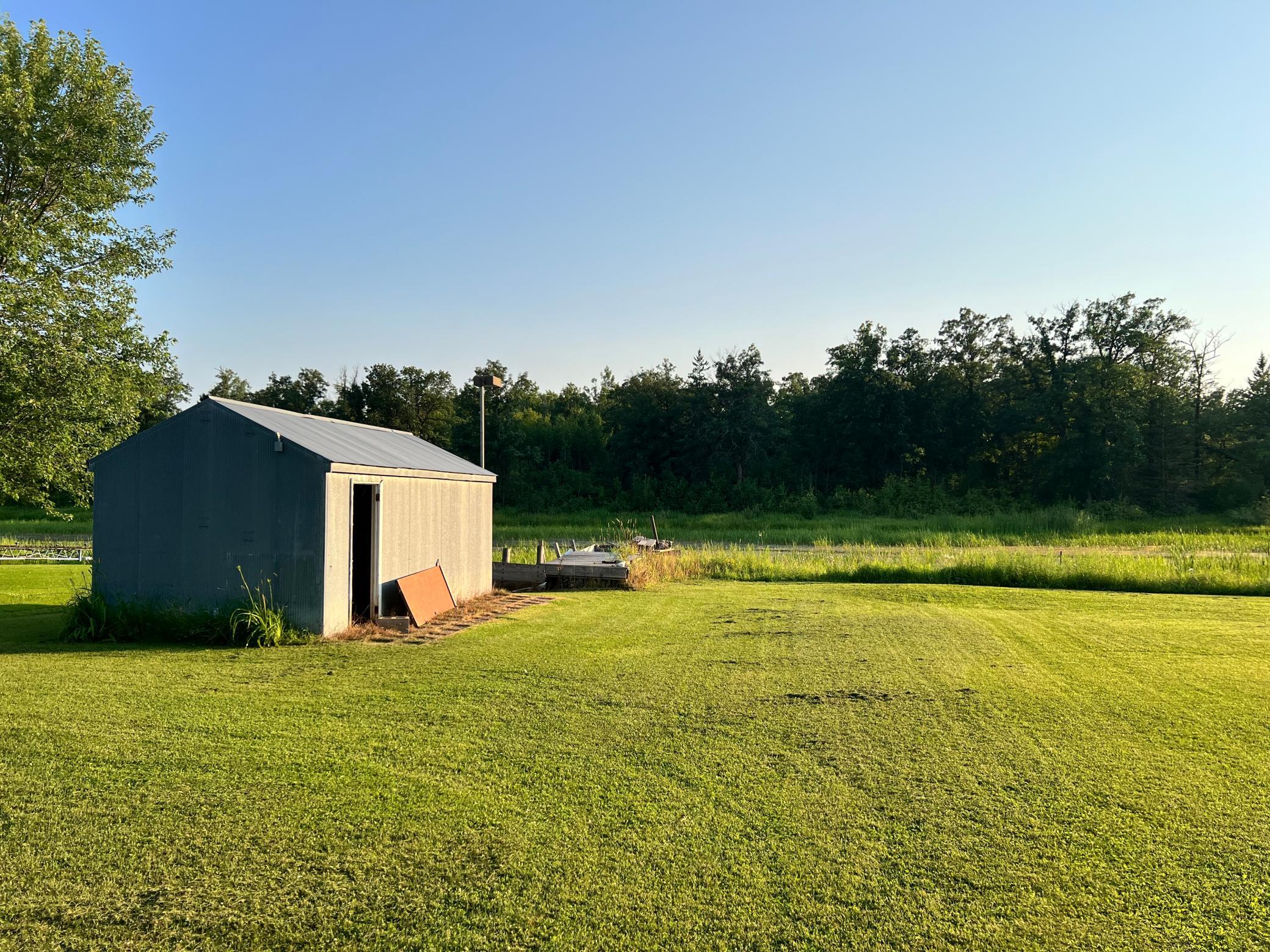 1968 single family home for sale at 2689 and 2688 Oak Loop NW in Baudette, MN — 3 bed, 1 bath (photo 4 of 25)