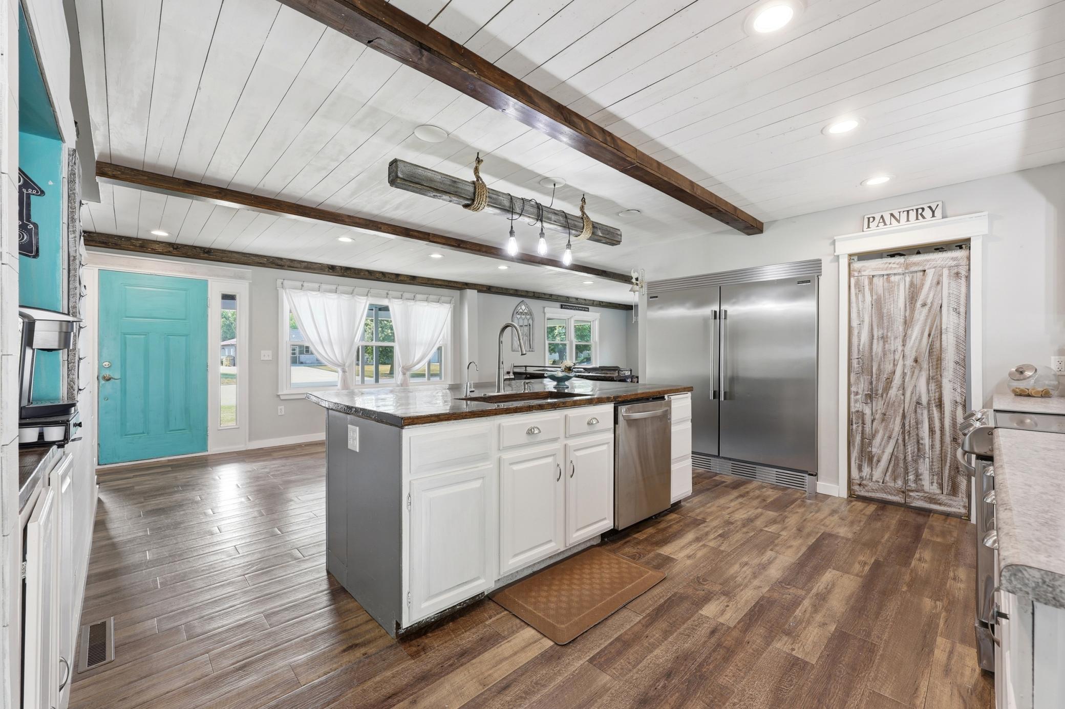 1954 single family home for sale at 811 1st Avenue E in Ada, MN — 6 bed, 5 bath (photo 13 of 61)