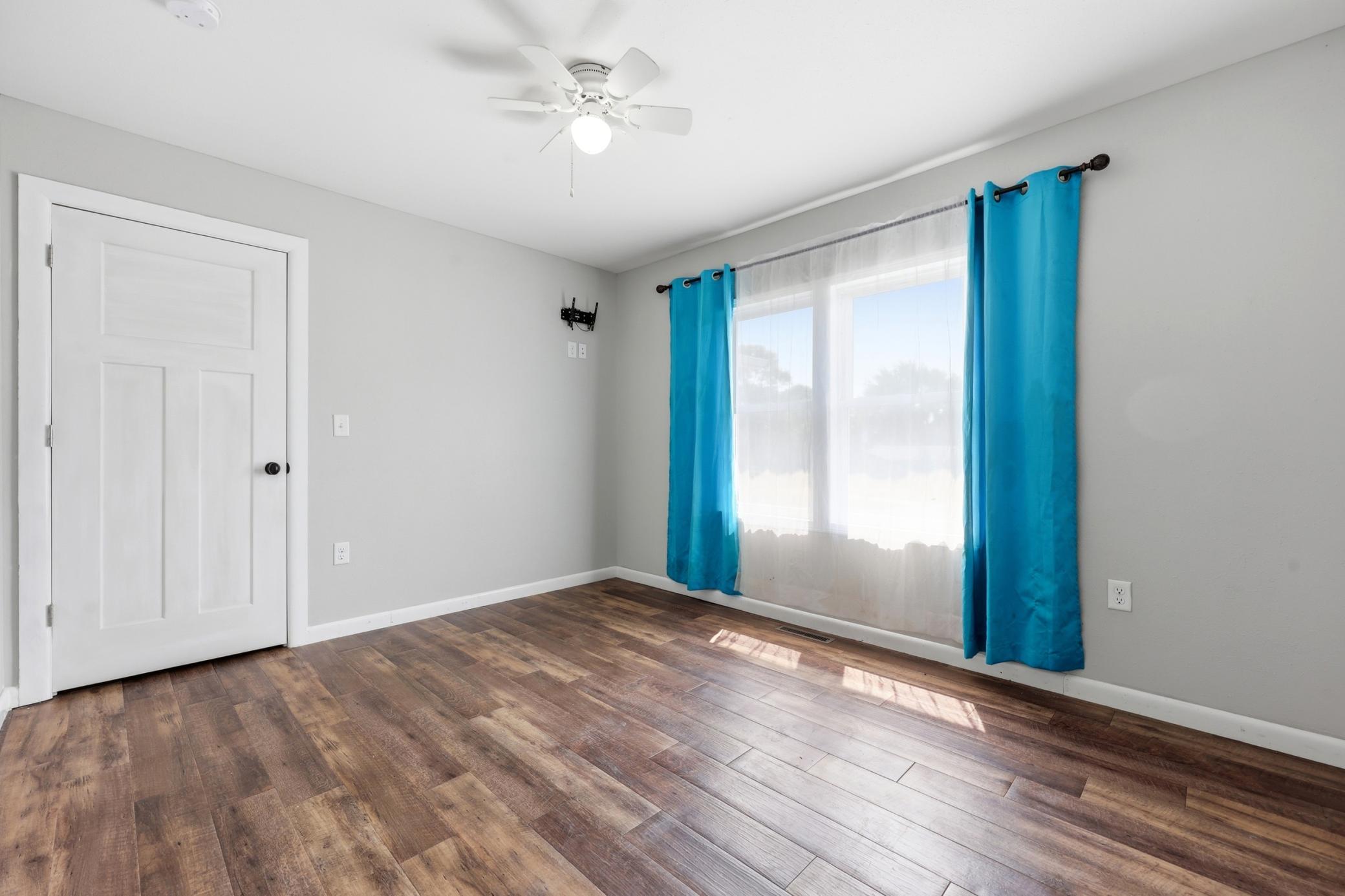 1954 single family home for sale at 811 1st Avenue E in Ada, MN — 6 bed, 5 bath (photo 33 of 61)